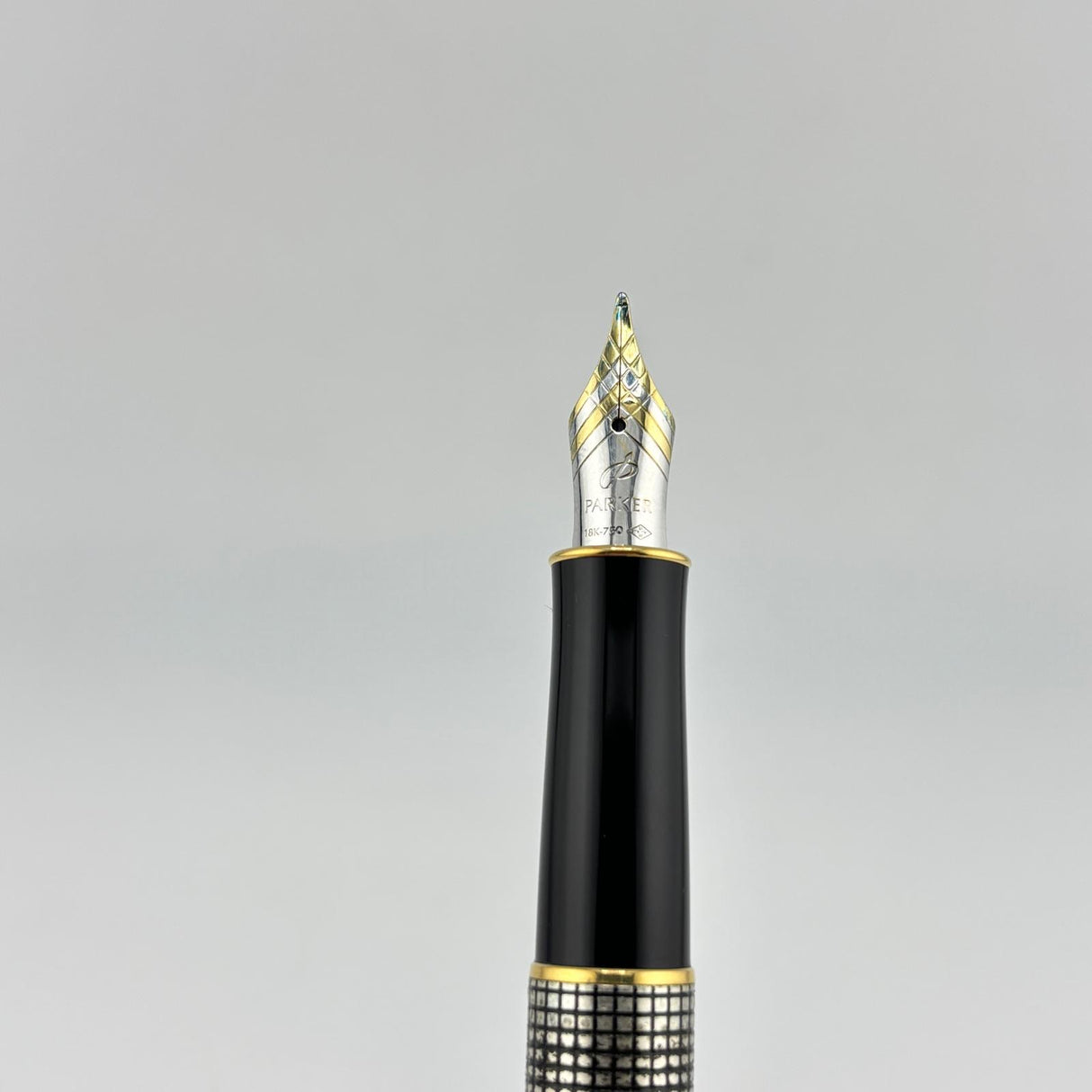Parker Sonnet Cisele 18K750 GOLD NIB - Fountain Pen