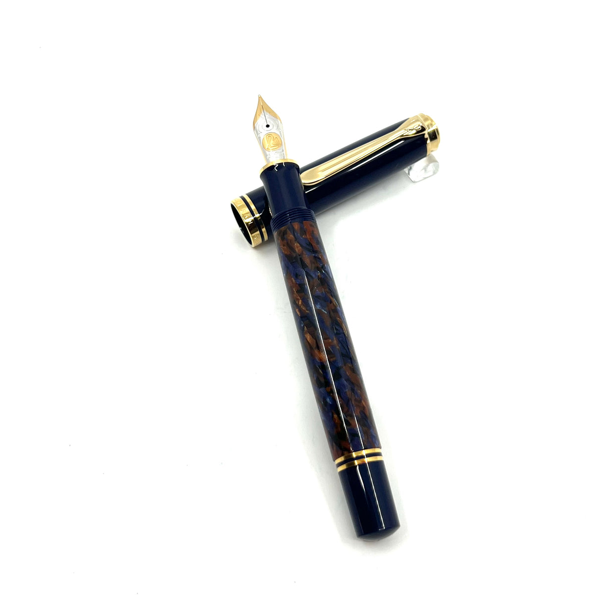 Pelikan Black M1005 Fountain Pen - Platinum Plated Trim