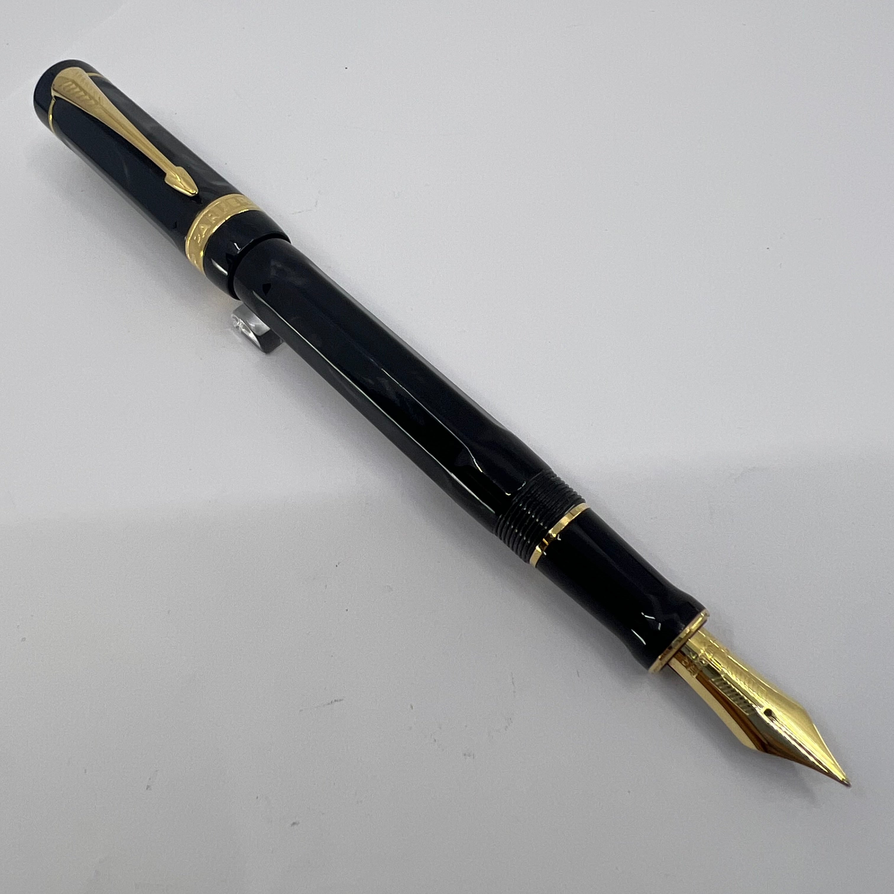 Parker Lucky 8 Duofold Limited Edition Fountain Pen - Medium 18kt