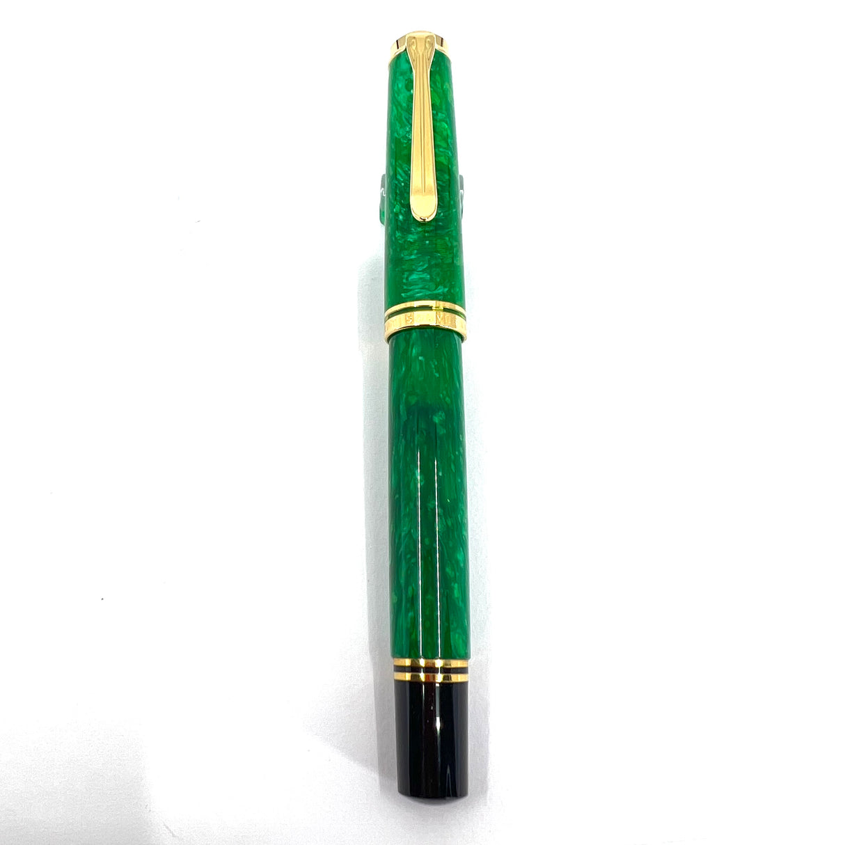 Pelikan Souveran M600 Marbled Vibrant Green Fountain Pen