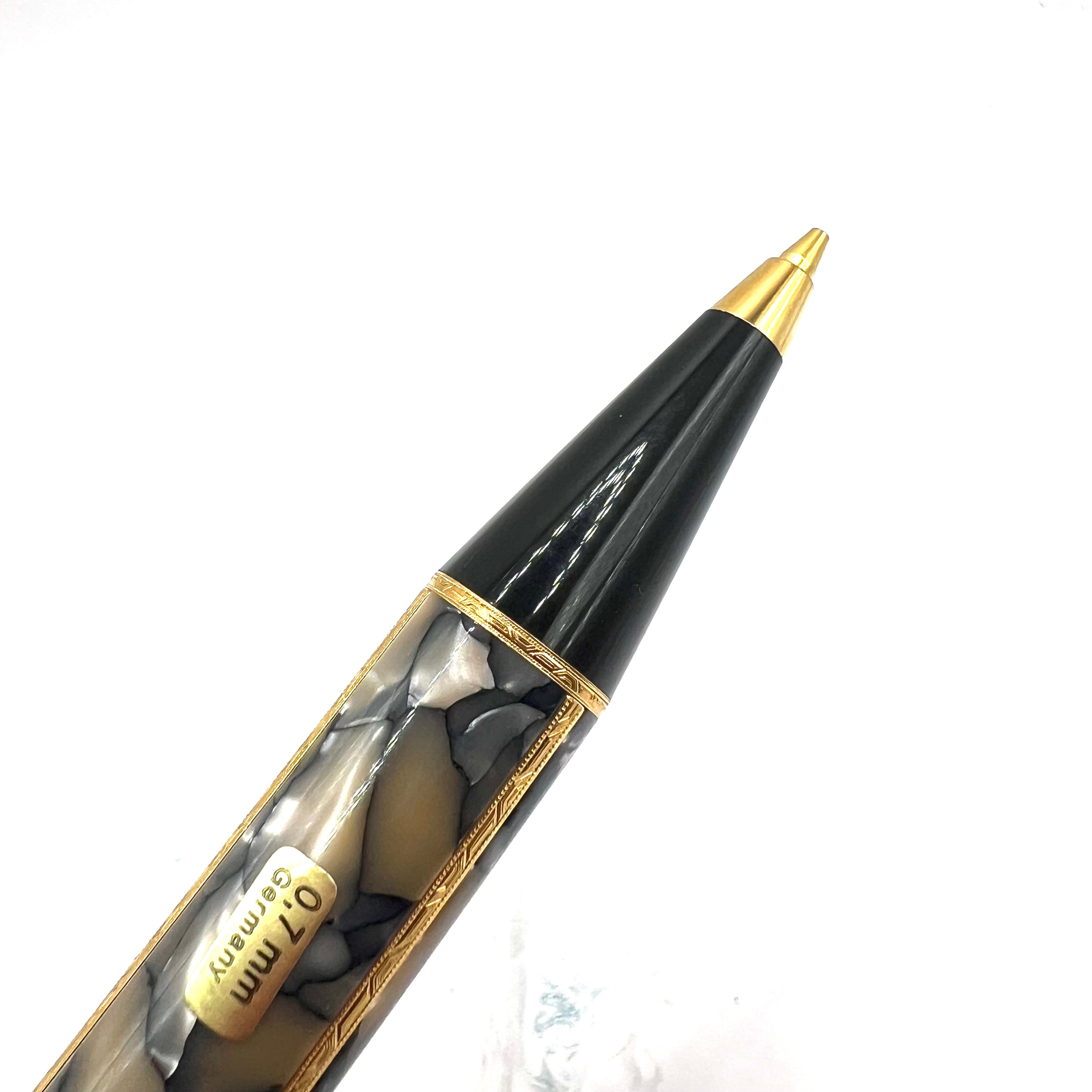 筆記具 MONTBLANC Meisterstuck Alexandre Dumas Montblanc Alexandre Dumas Writer Series Limited Edition Mechanical