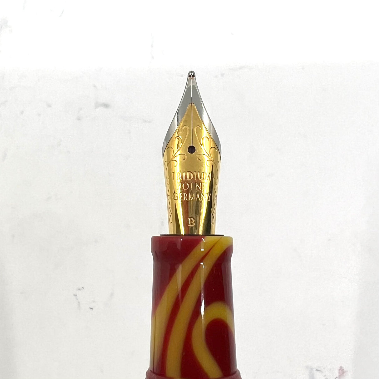 Taccia Staccato Jasper Red/Yellow Swirls Fountain Pen