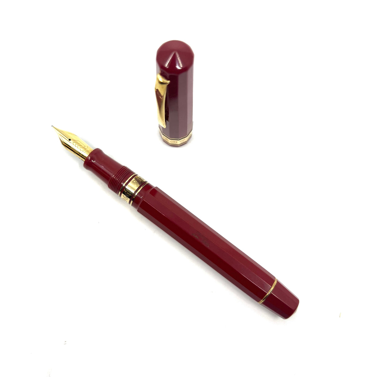 OMAS Francisco de Goya Tuscan Red Resin Facetted Limited Edition Large Paragon Fountain Pen