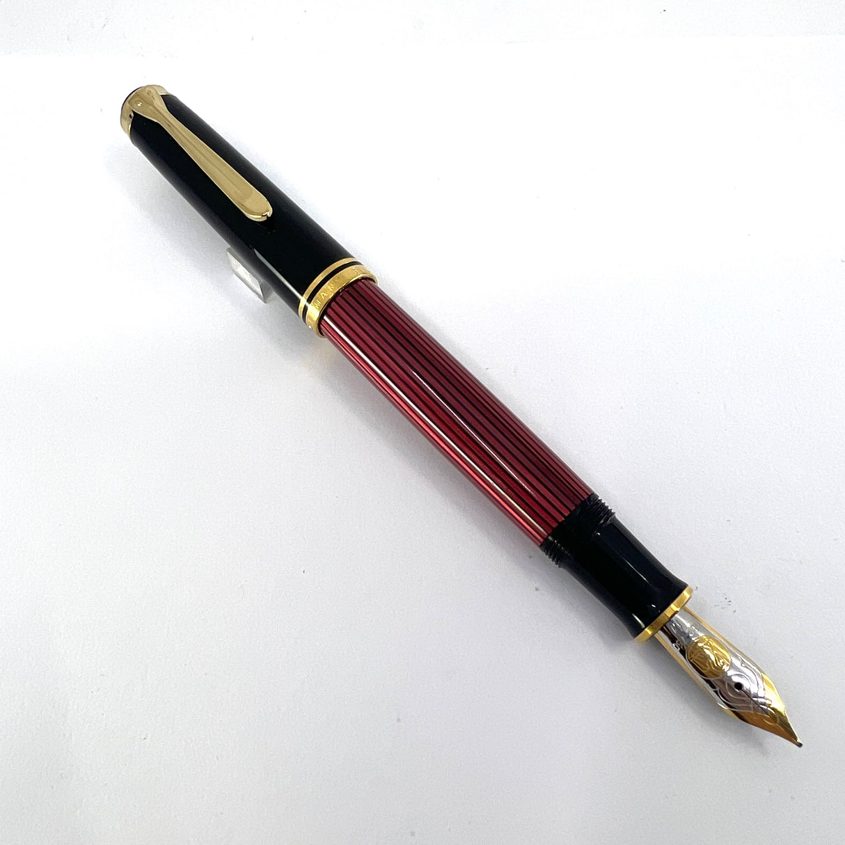 Pelikan M800 Black/Red Striped Fountain Pen - The Original! - Medium 18kt Gold Nib