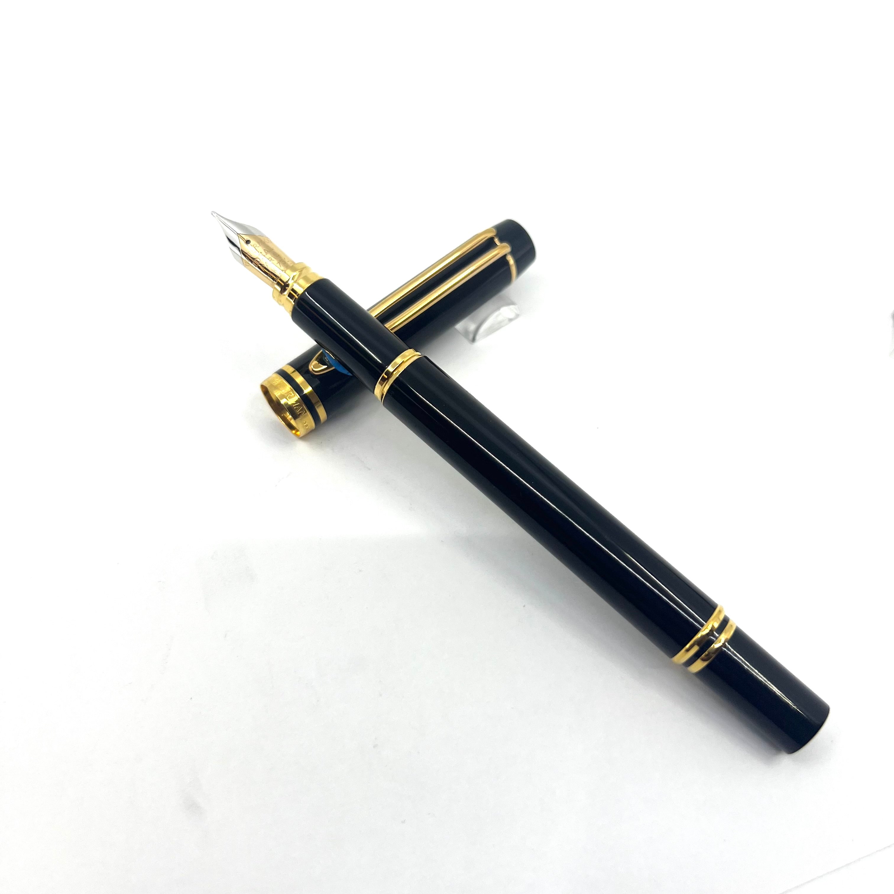 Waterman Le Man 200 Fountain Pen - Medium 18kt Gold Nib – Fountain