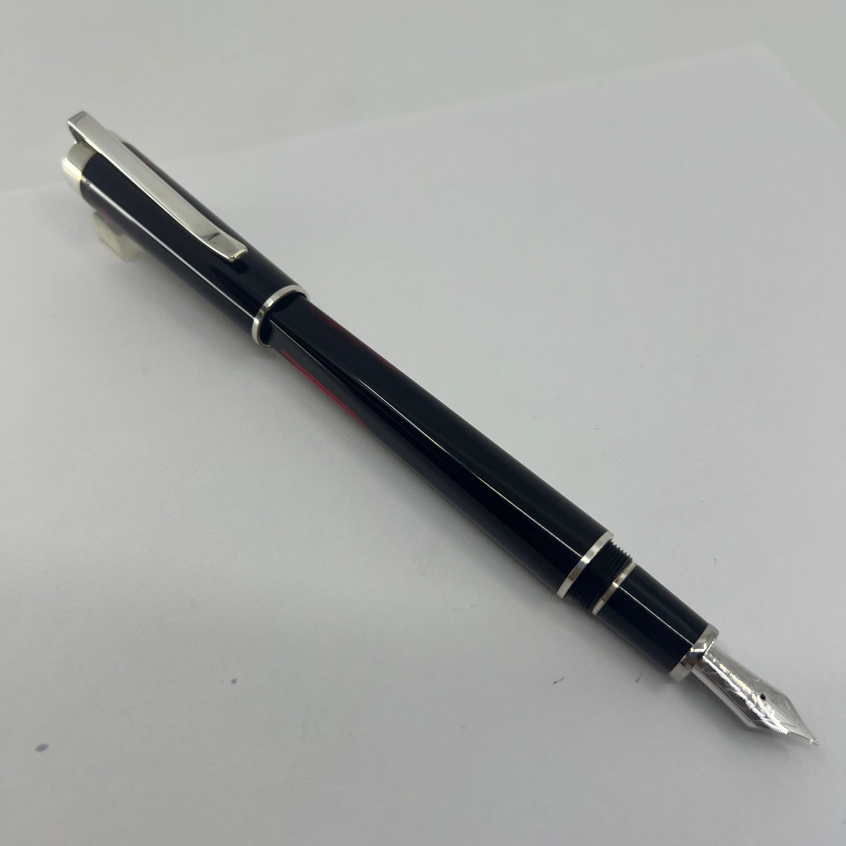 Montblanc Franz Kafka Writer's Limited Edition Fountain Pen - Fine 18kt Gold  Nib