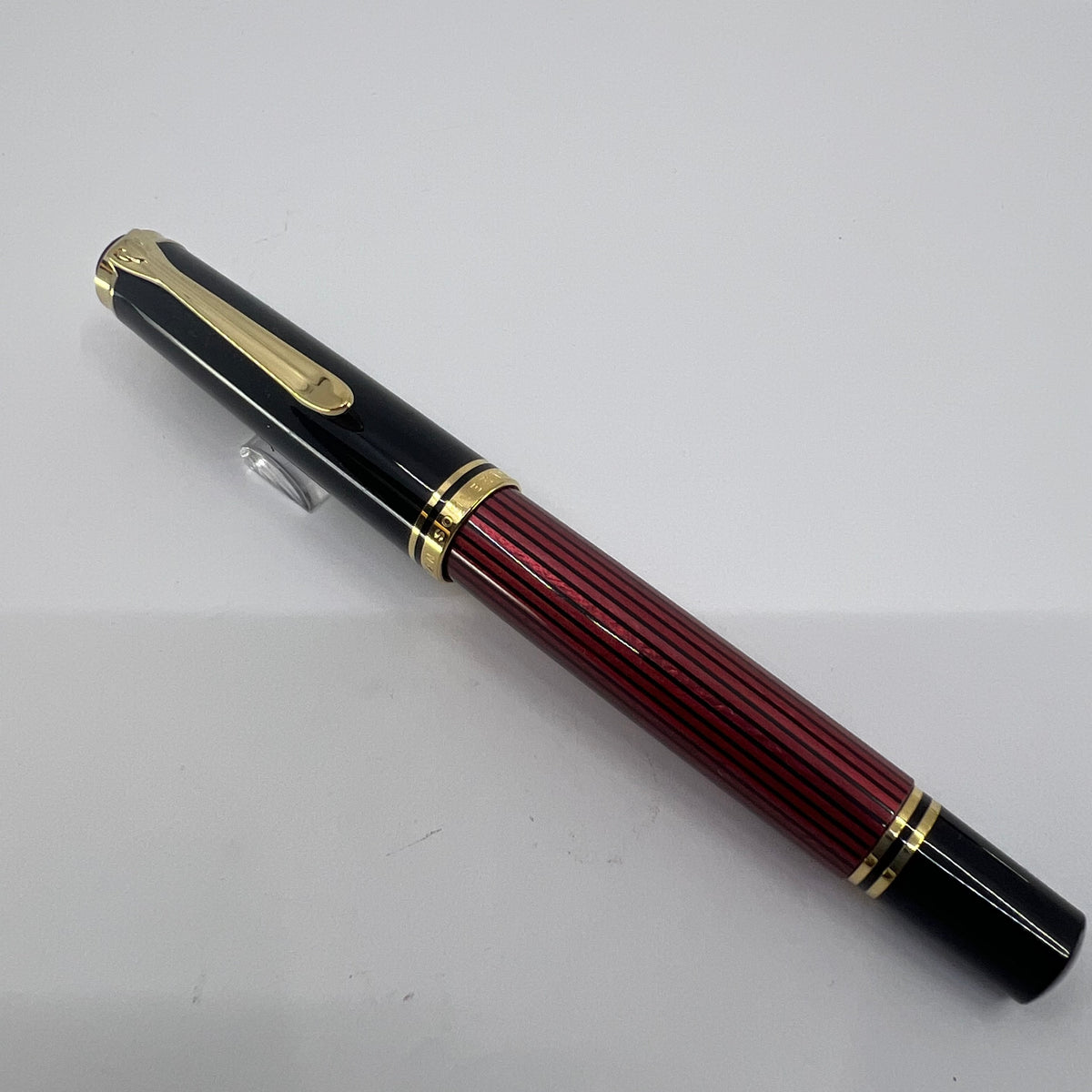 Pelikan R800 Vs R600 Pelikan R600 Red Striped Rollerball – Fountain Pen Hospital