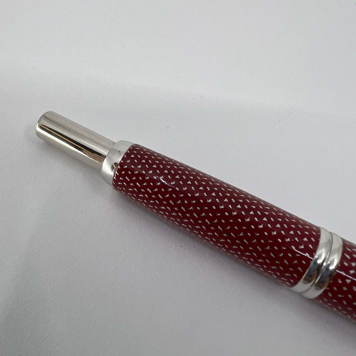 Pilot Vanishing Point Red Carbonesque Fountain Pen   - Medium 18kt Gold  Nib