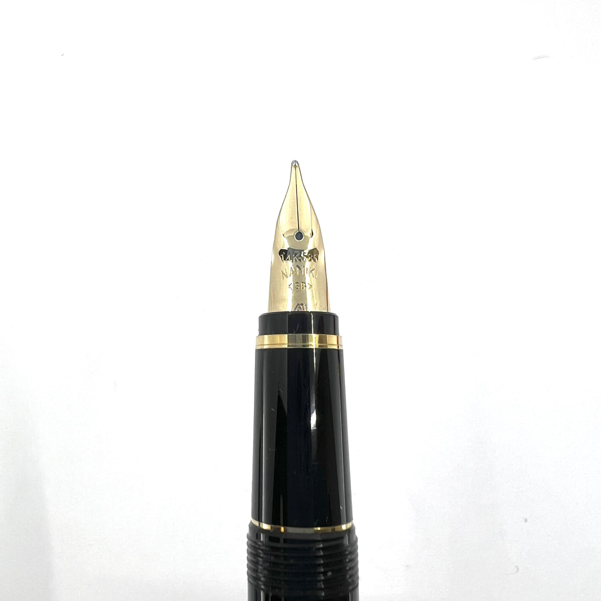 Pilot-Namiki Black Resin Falcon Fountain Pen - Flexible Broad 14kt Gold Nib