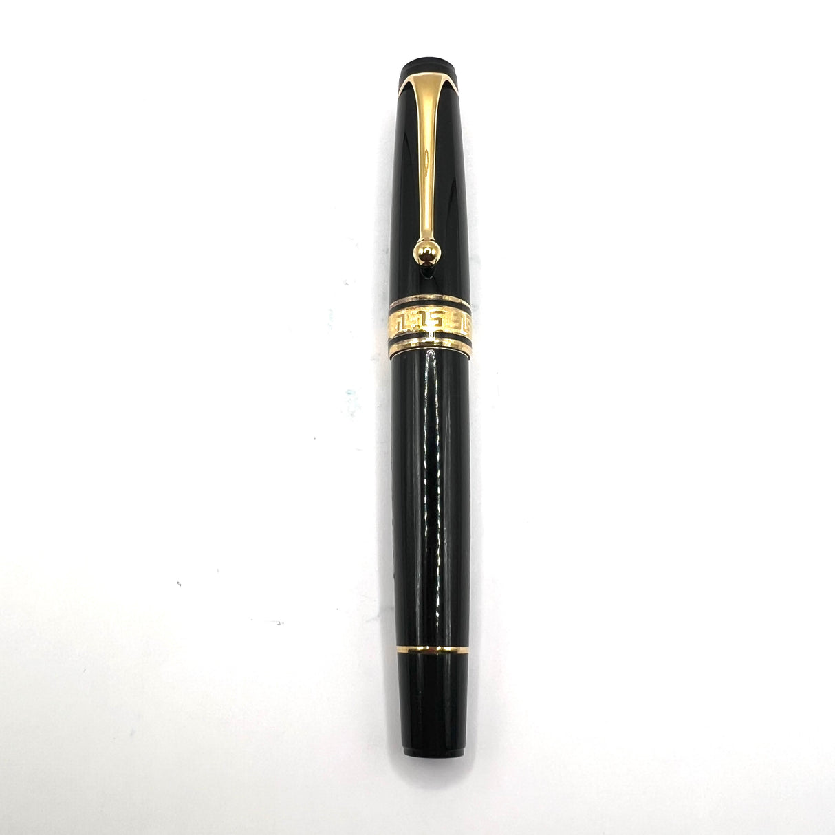 Aurora Black Optima Fountain Pen