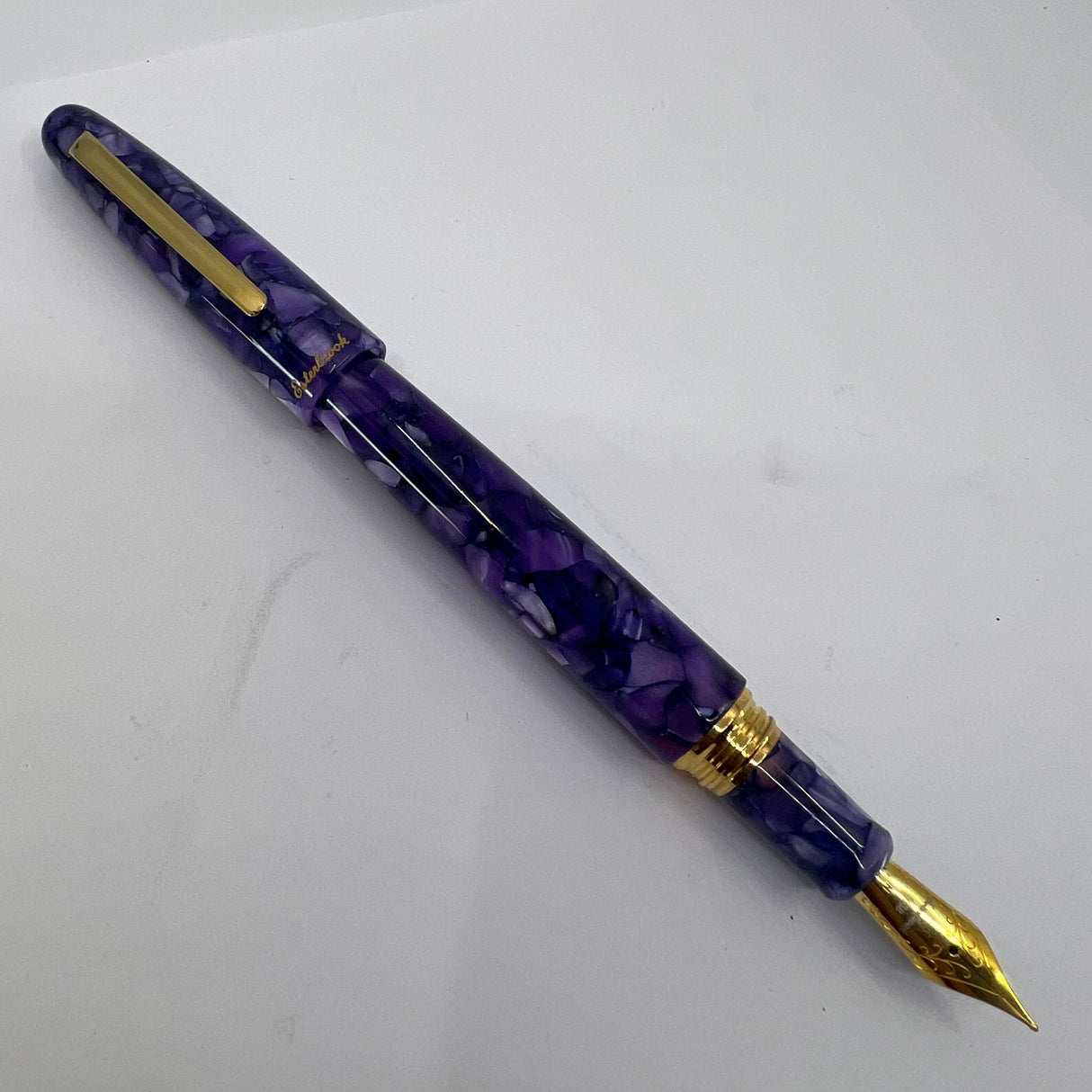 Esterbrook Estie Lilac Marble Oversized Fountain Pen -  Medium Gold-Plated Nib