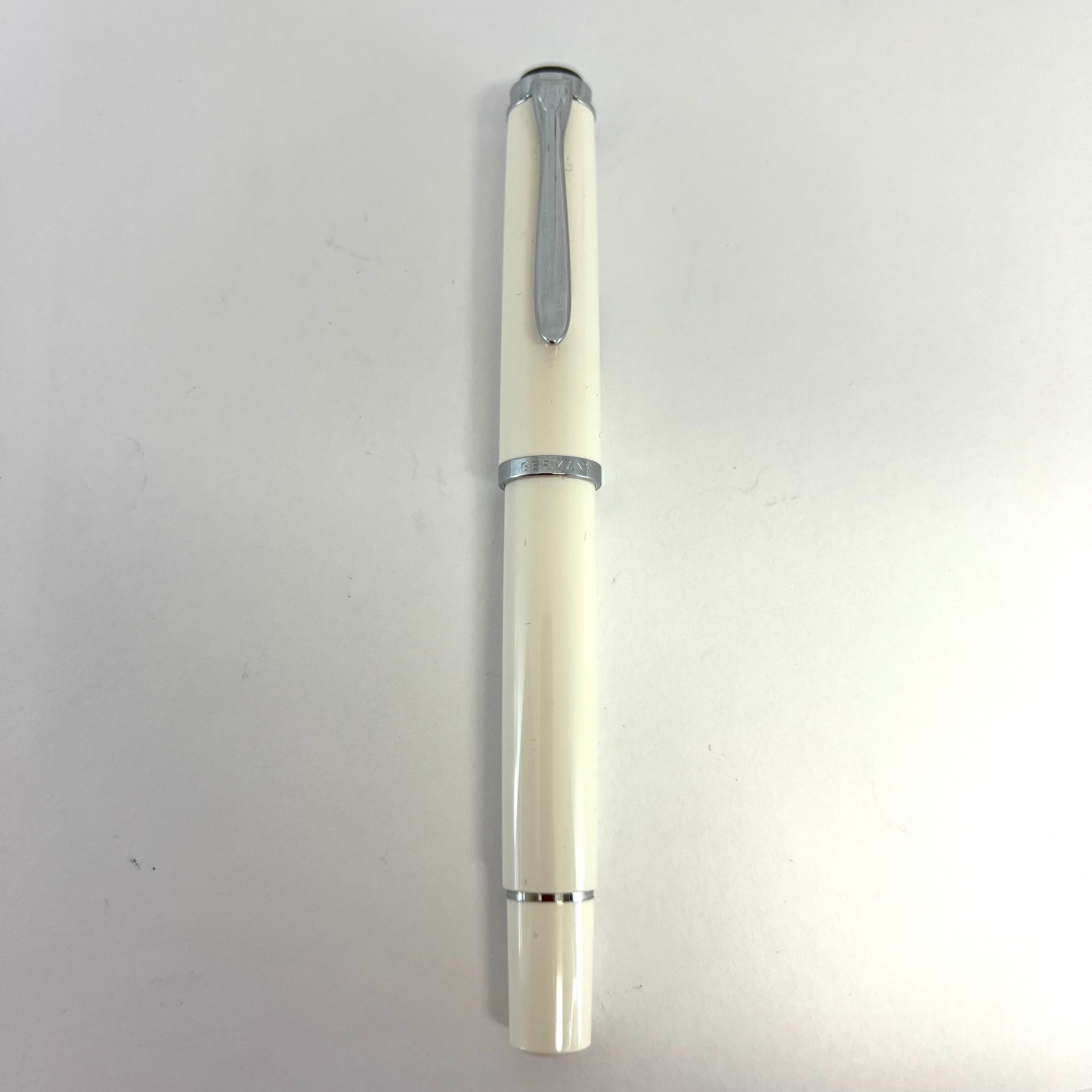 Pelikan M205 White Fountain Pen – Fountain Pen Hospital