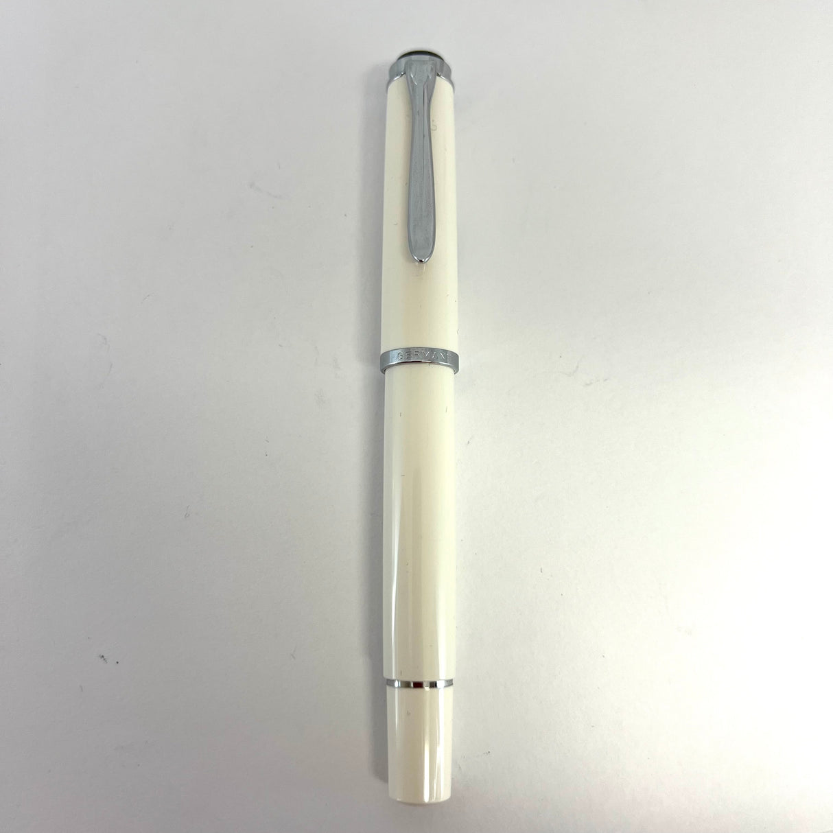 Pelikan M205 White Fountain Pen