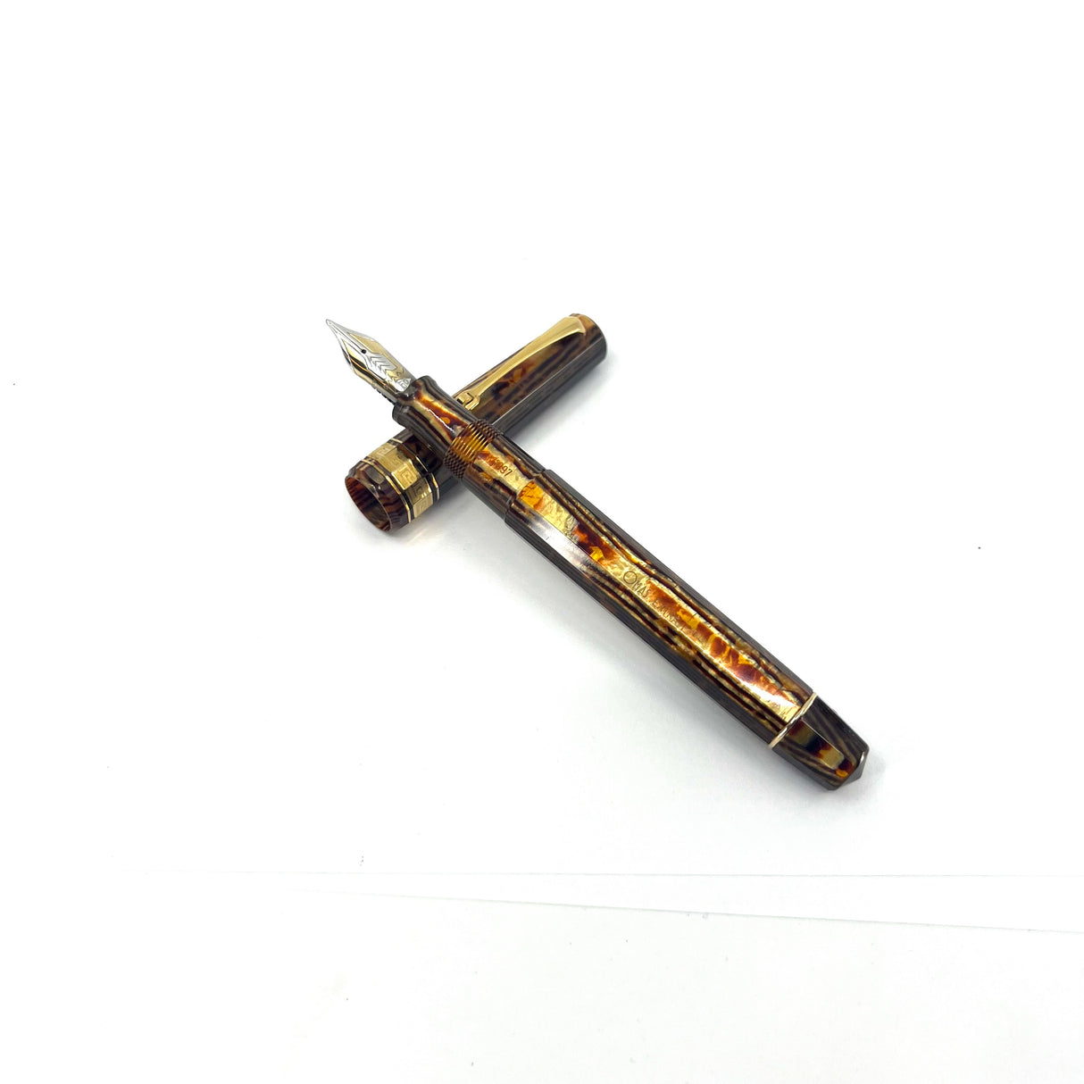 OMAS Original Style Arte Italiana Arco Bronze Celluloid Paragon Fountain Pen (1997) - Broad 18kt Gold Nib
