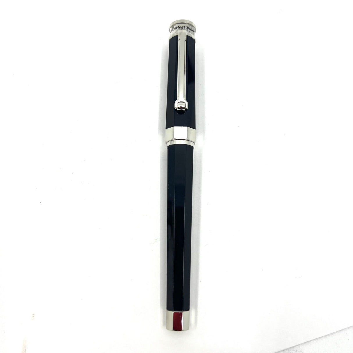 Montegrappa  Nero Uno Fountain Pen - Smooth Black  Facetted Body