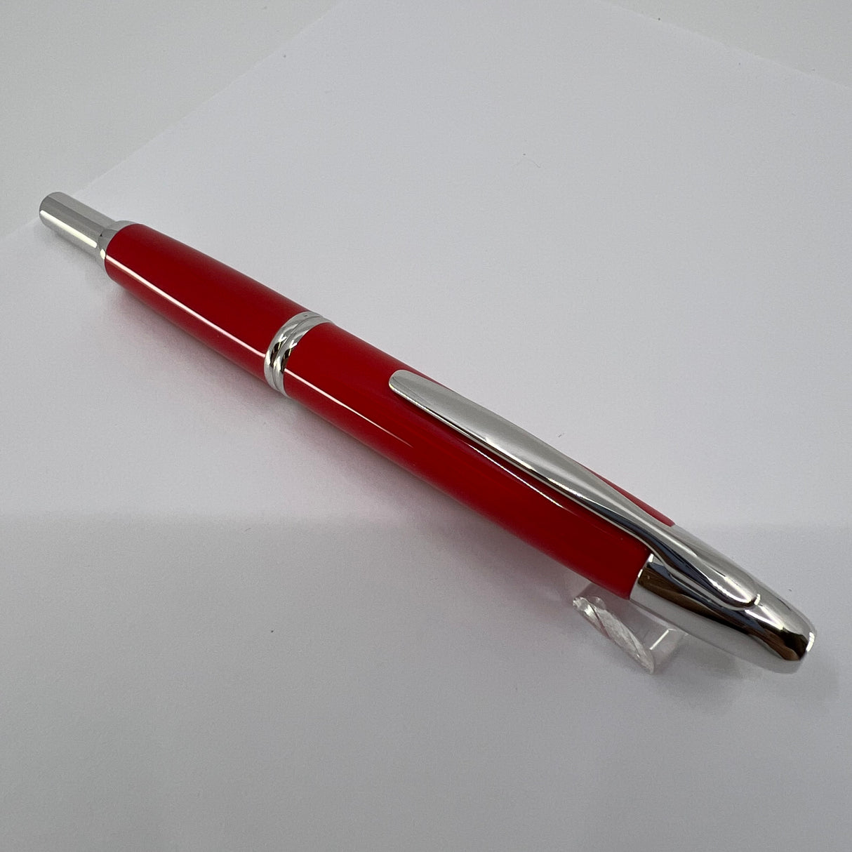 Pilot Vanishing Point 2009 Vivid Red Limited Edition Fountain Pen  - Medium 18kt Gold  Nib