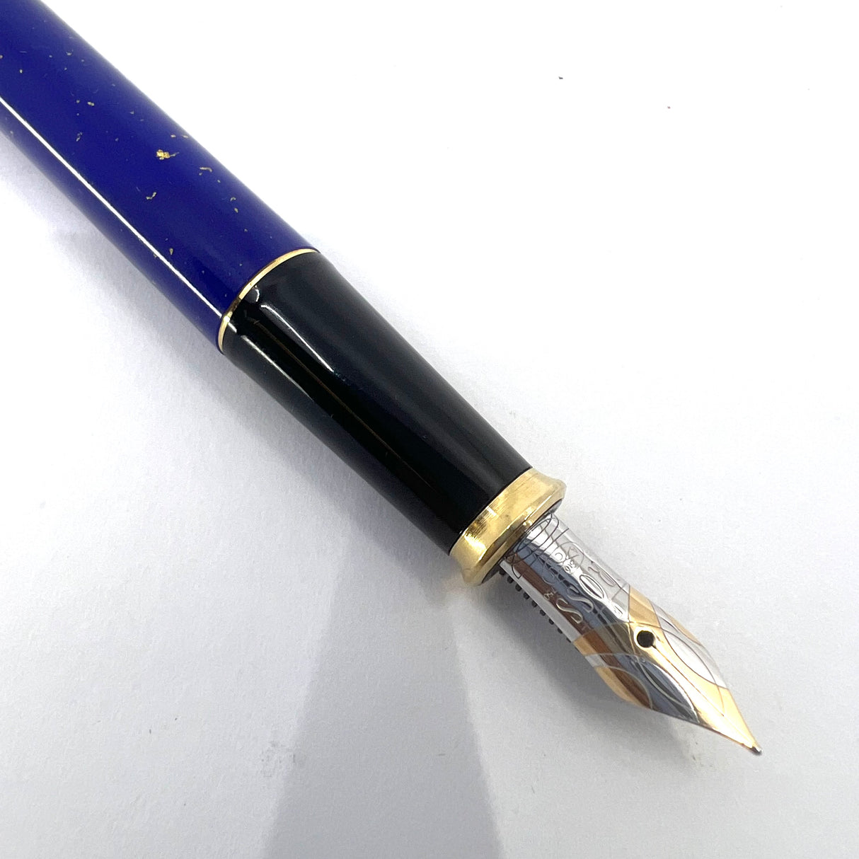 Cross Townsend Blue Lapis Lazuli/ 22K Gold Dust Fountain Pen - Fine 18kt Gold Nib