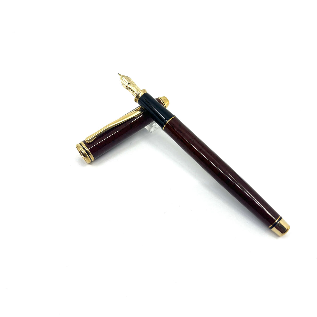 Cross Townsend Marbled Brown Lacquered Fountain Pen - Medium 14kt Gold Nib