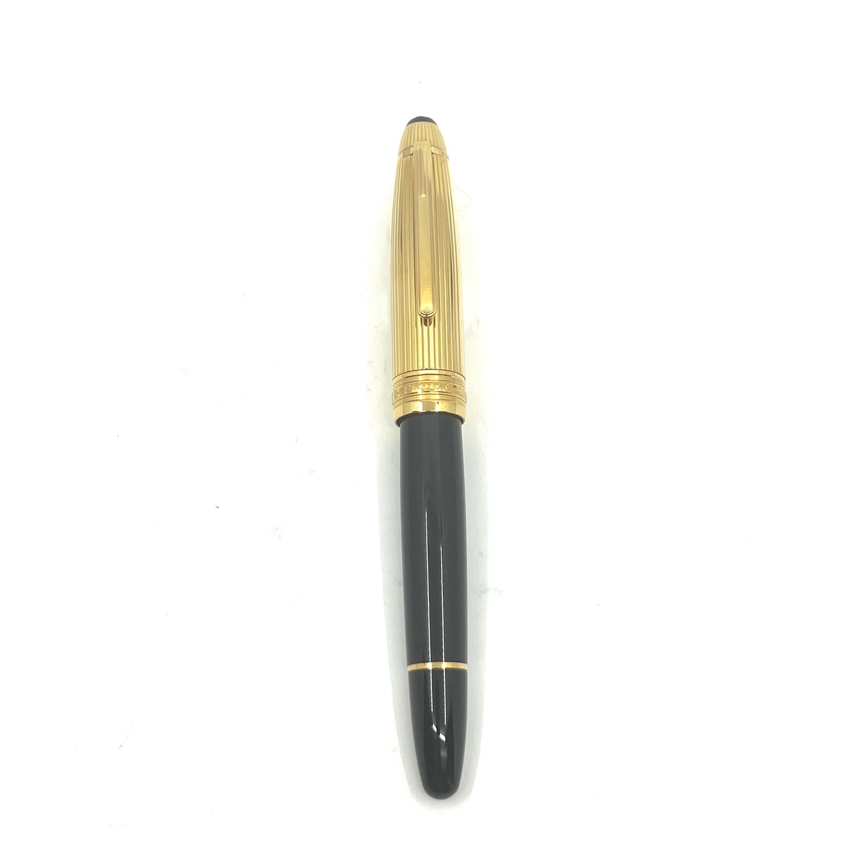 Montblanc Meisterstuck Doue Solitaire 146 LeGrand Fountain Pen - Gold Plated Pinstriped Cap