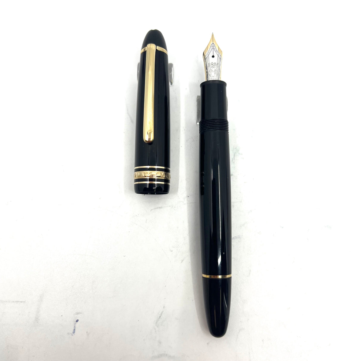 Montblanc Meisterstuck Black Resin #147 LeGrand Traveler Fountain