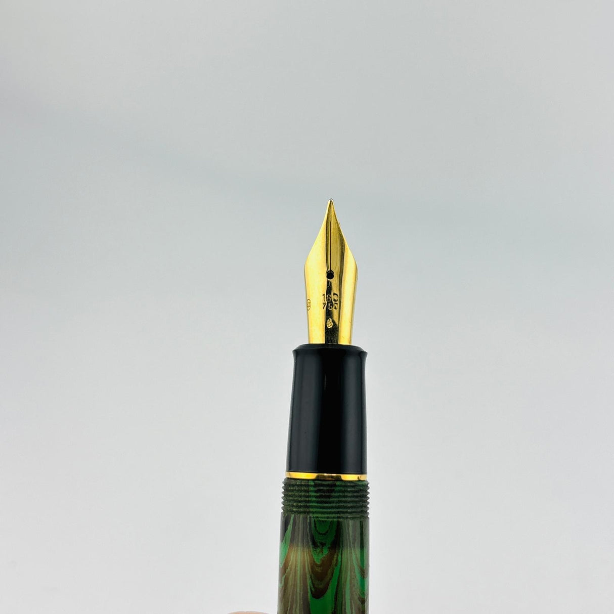 Recife Paris Green ripple Ebonite Hard rubber Gold nib 18K  - Fountain Pen