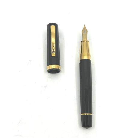 Omas Arte Italiana Oversized Black Paragon - Fountain Pen