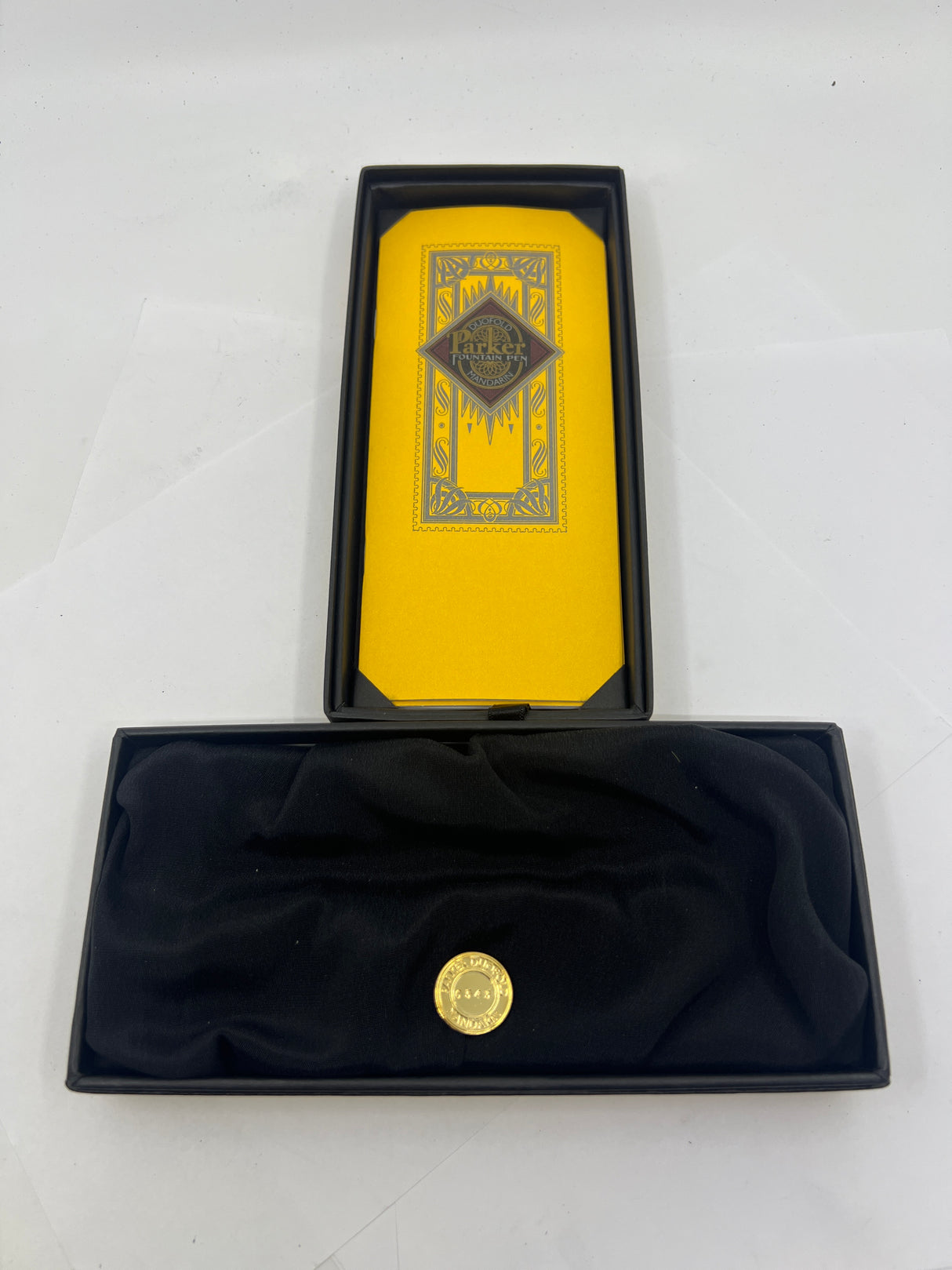 Parker Duofold Centennial Mandarin Yellow Limited Edition Fountain Pen (1995) - Medium 18kt Gold Nib