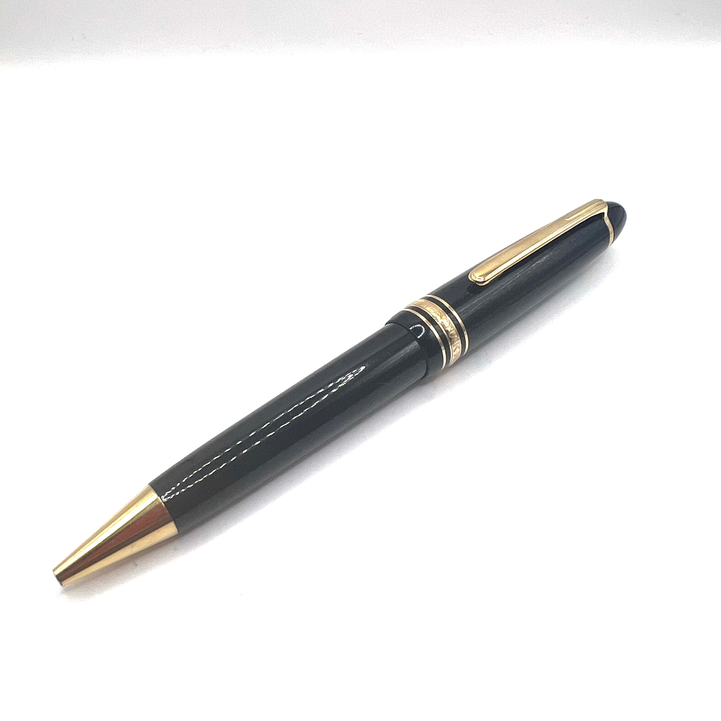 Montblanc meisterstuck classique black gold trim ball pen sale