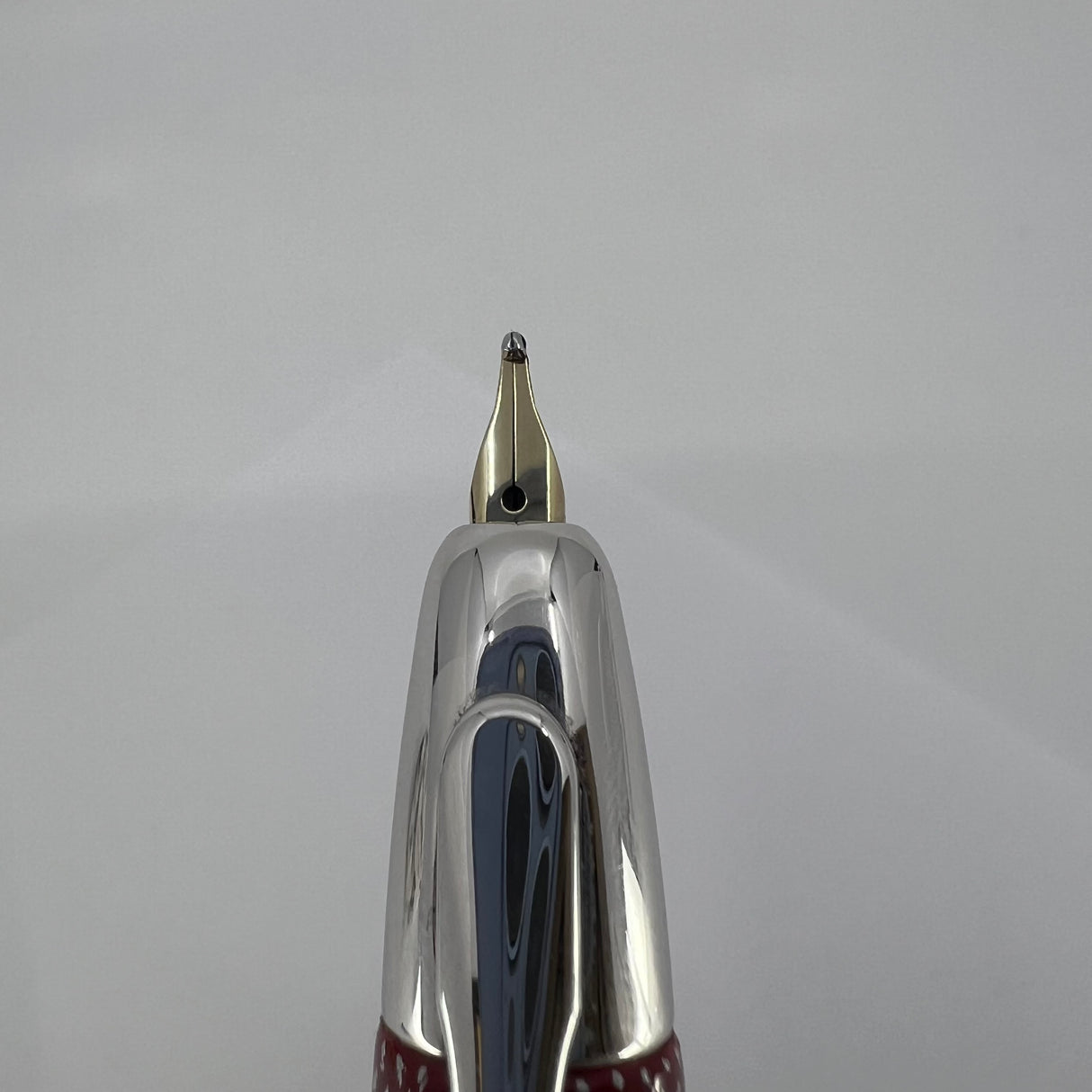 Pilot Vanishing Point Red Carbonesque Fountain Pen   - Medium 18kt Gold  Nib