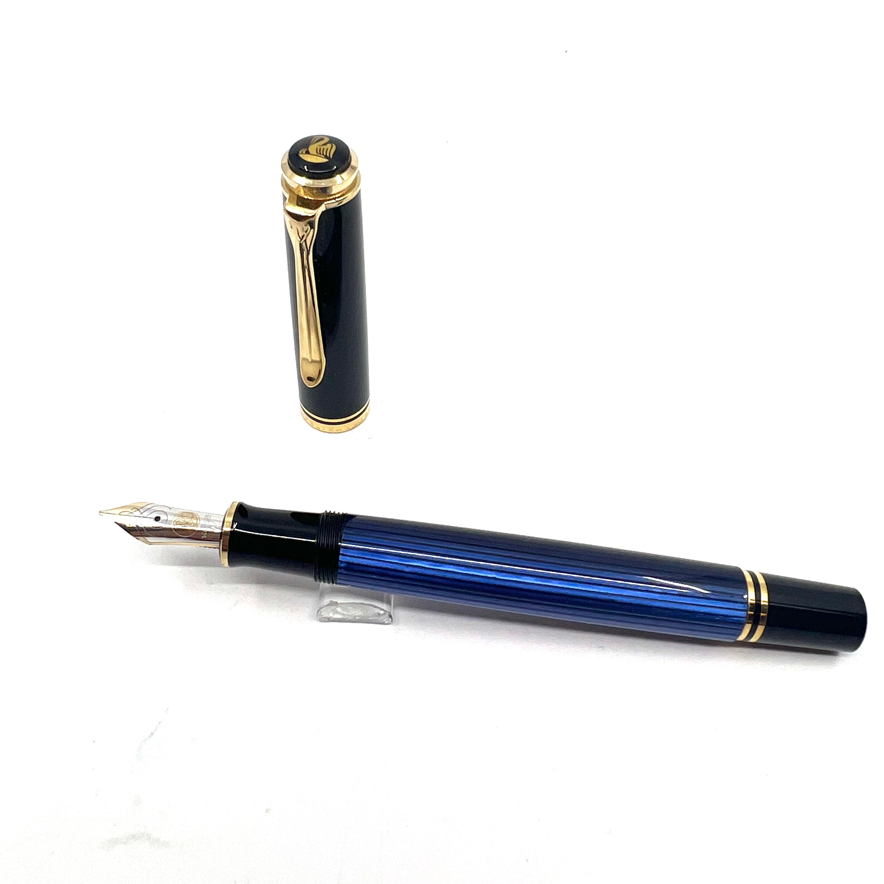 Pelikan M600　blue-stripe 青縞　M-nib　旧黒天冠 Pelikan M600 blue-stripe 青縞 M-nib 旧黒天冠 Pelikan（筆記具