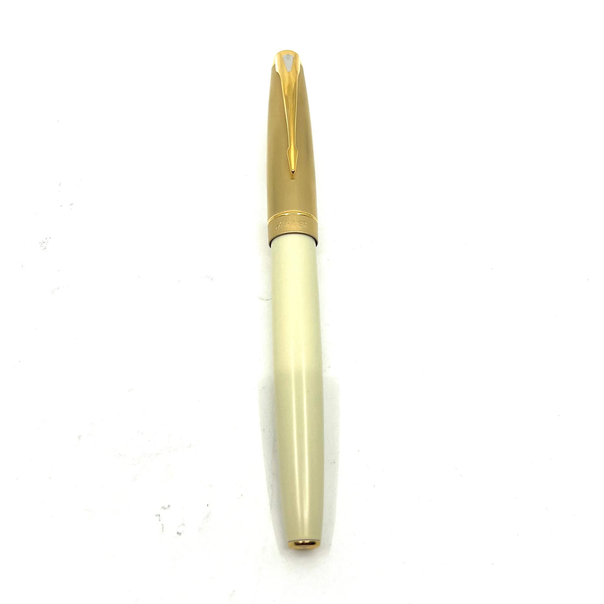 Parker 100 Honey White Fountain Pen - Brushed Gold Plated Cap & Ivory Finish Barrel