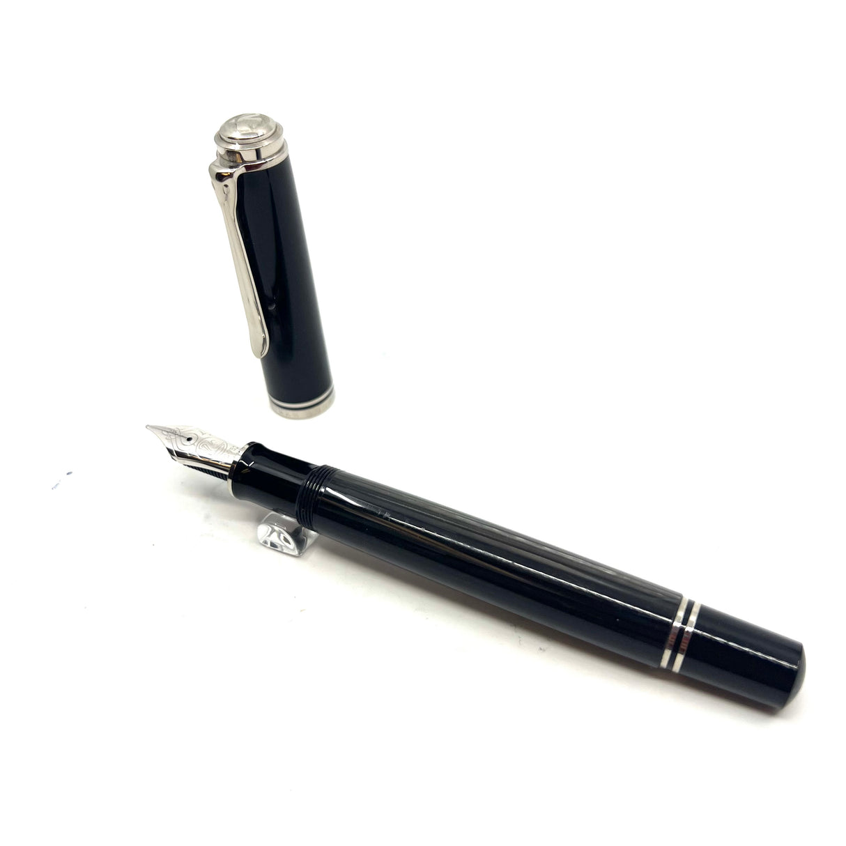 Pelikan M805 Stresemann Anthracite Striped Fountain Pen