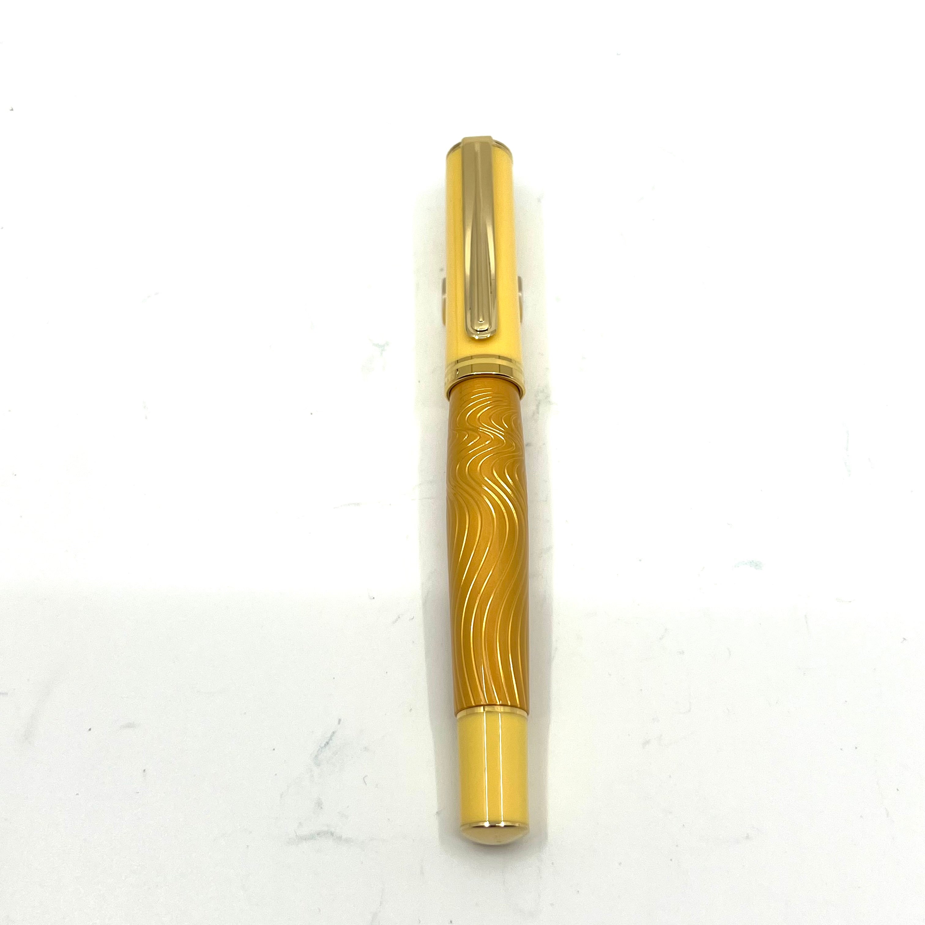 Pelikan R640 Sahara Natural Beauty Rollerball – Fountain Pen Hospital