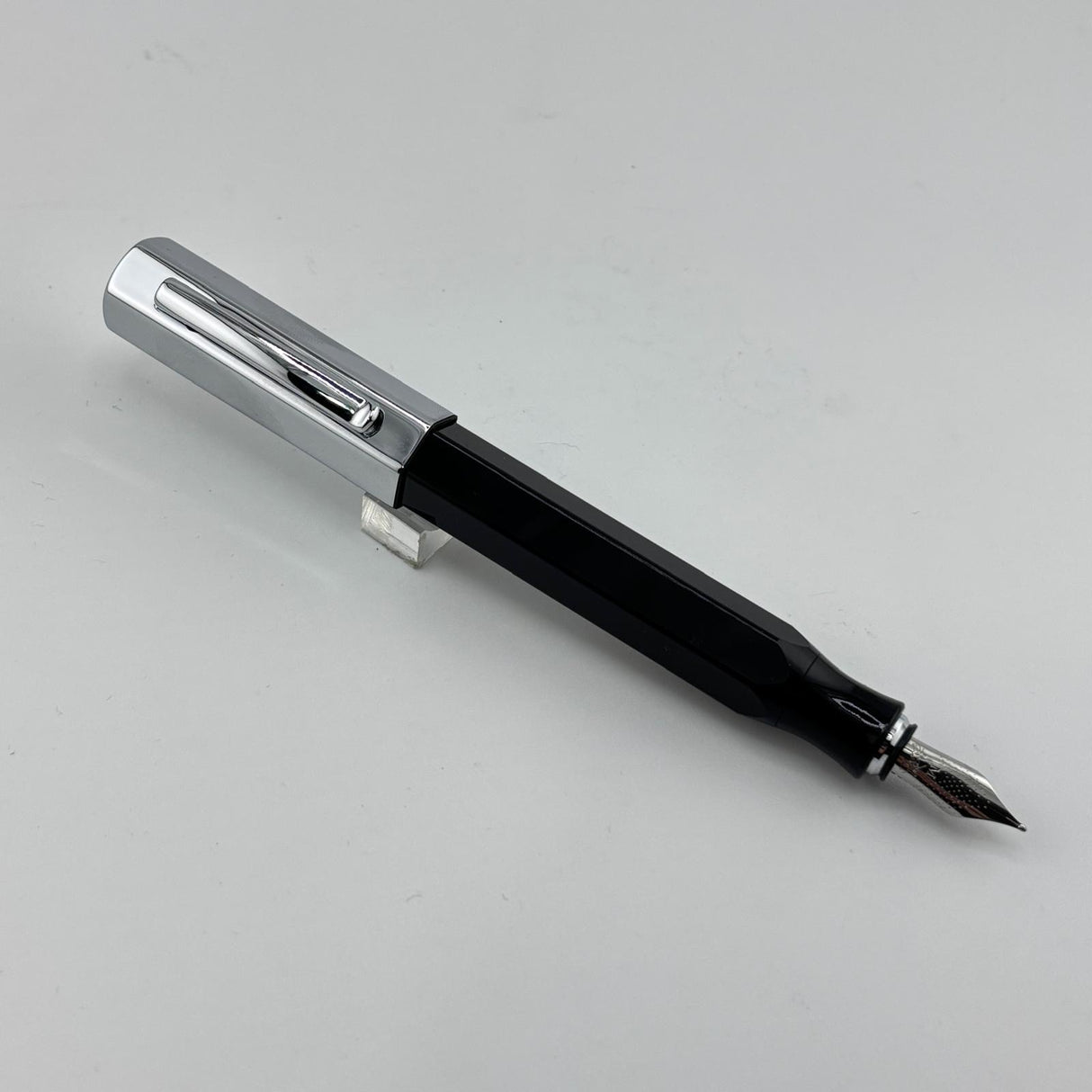 Faber Castell Faceted Ondoro Black Chrome cap - Fountain pen