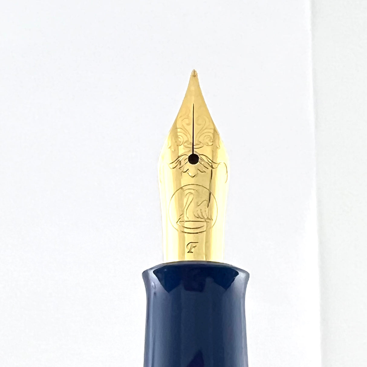 Pelikan M120 Iconic Blue Fountain Pen Fountain Pen