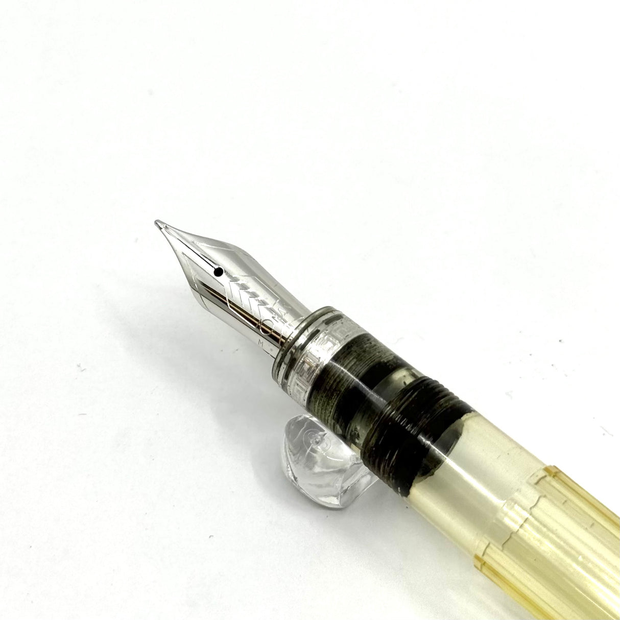 OMAS Ogiva Transparent Fluted Demonstrator Fountain Pen - Medium 18kt Gold Nib