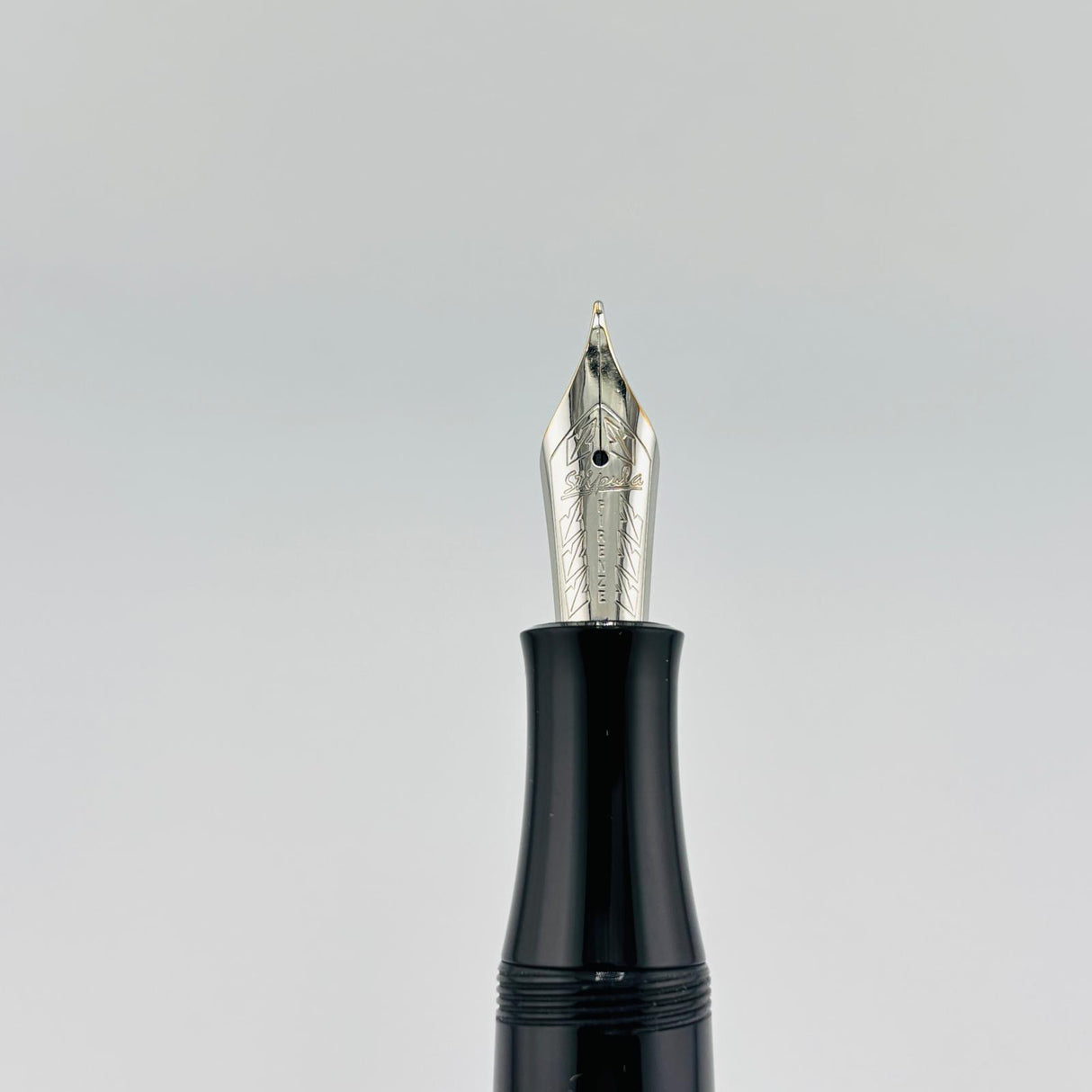 Stipula Etruria Magnifica Black - Fountain Pen