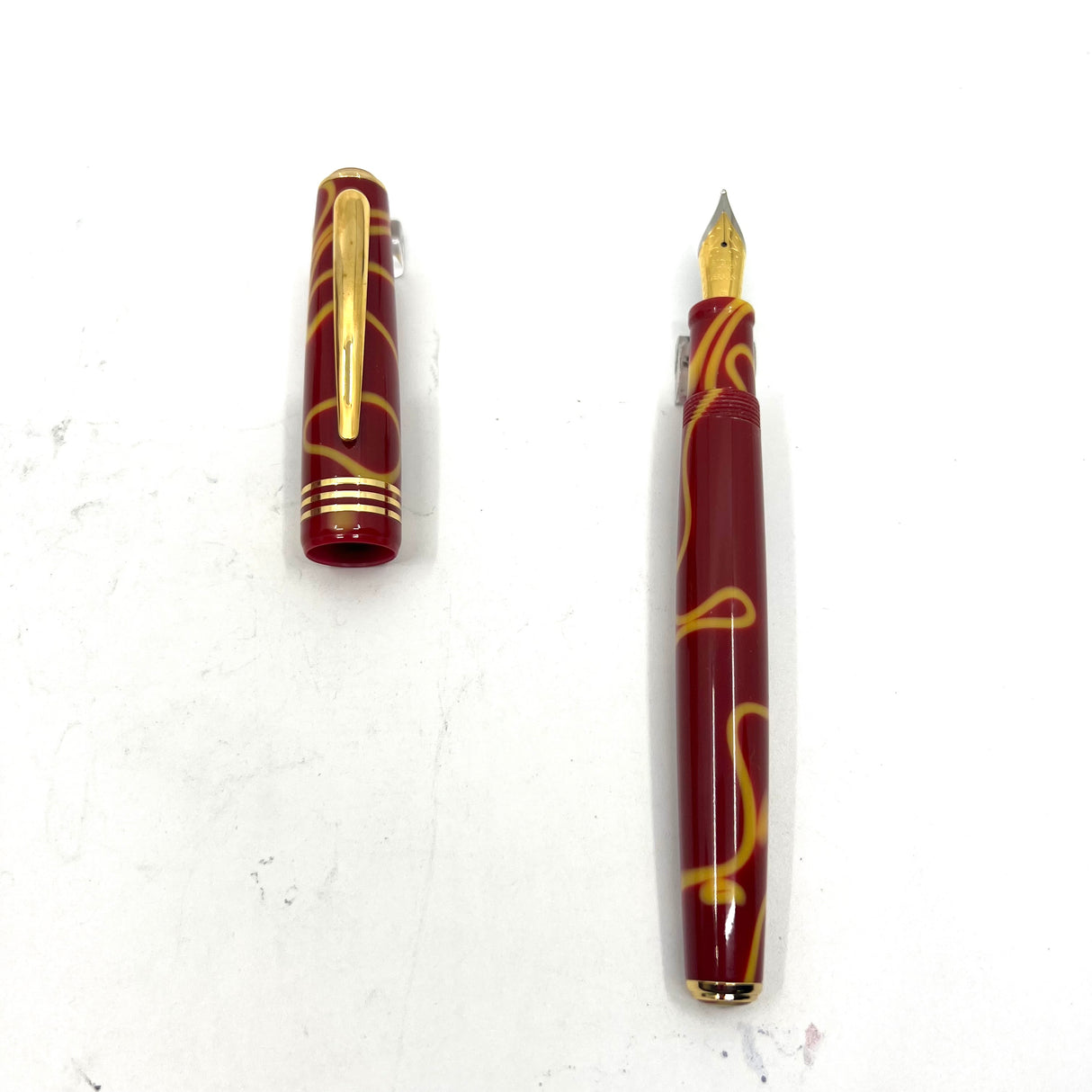 Taccia Staccato Jasper Red/Yellow Swirls Fountain Pen