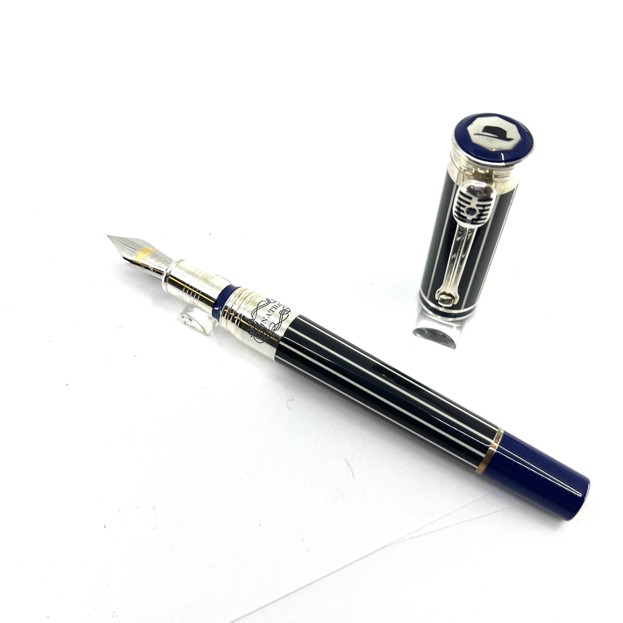Montegrappa Frank Sinatra Limited Edition Pinstripe Blue Fountain Pen  - Circa 2011 - Medium 18kt Gold Nib
