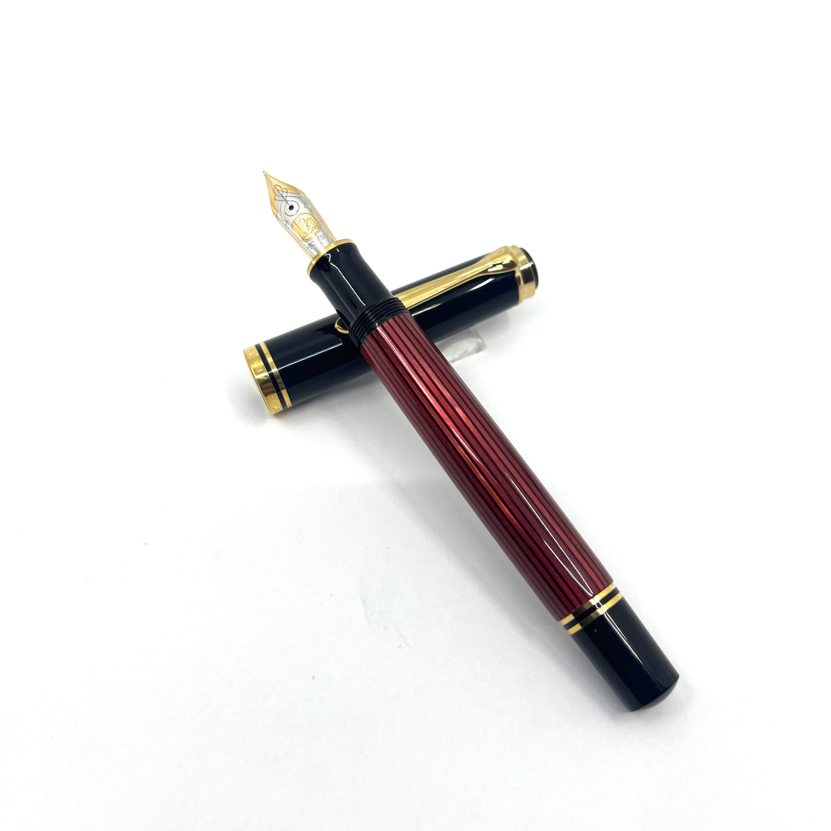 Pelikan M800 Black/Red Striped Fountain Pen - The Original! - Fine 18kt Gold Nib