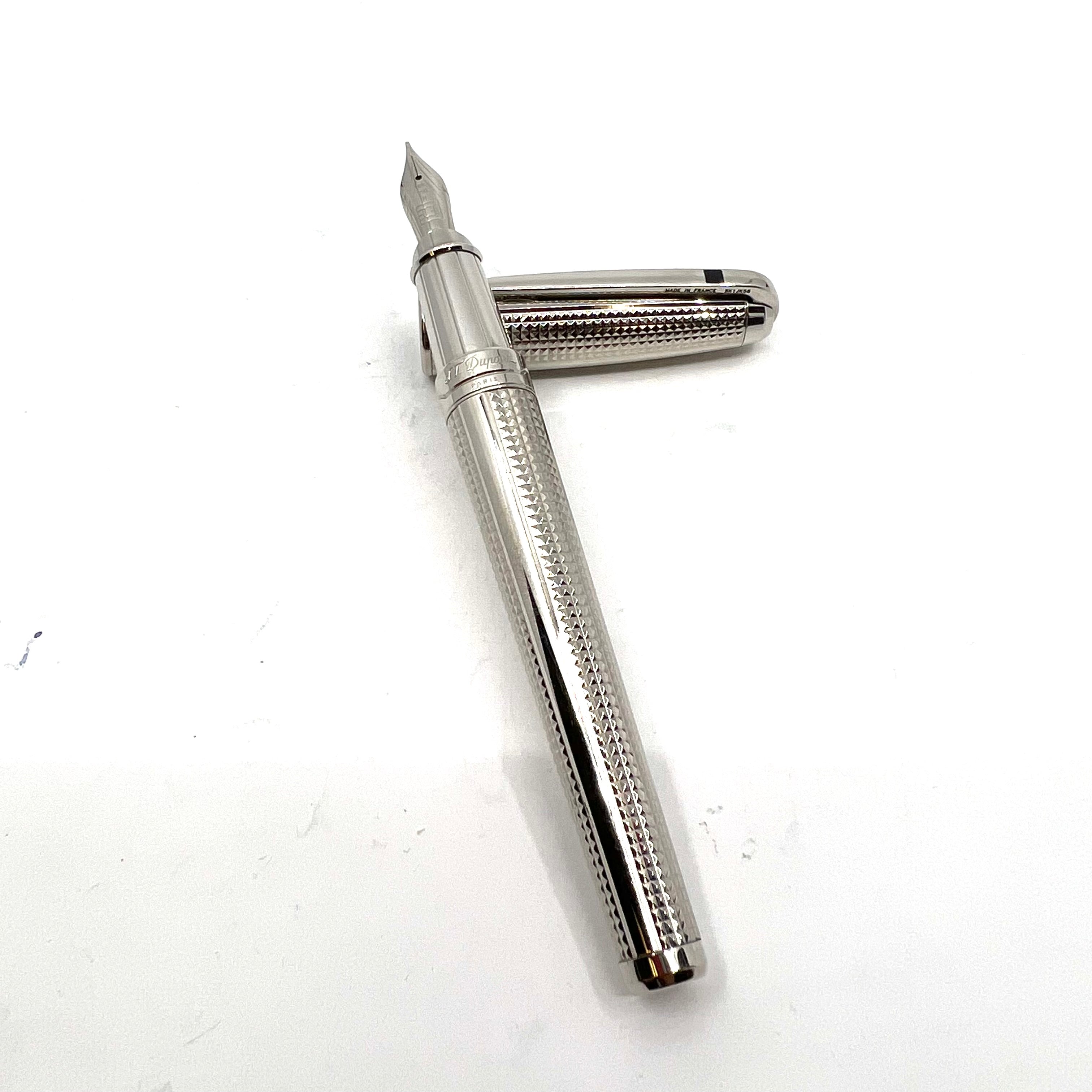 S.T. Dupont Large Line D Fountain Pen - Alternating Chain Nail