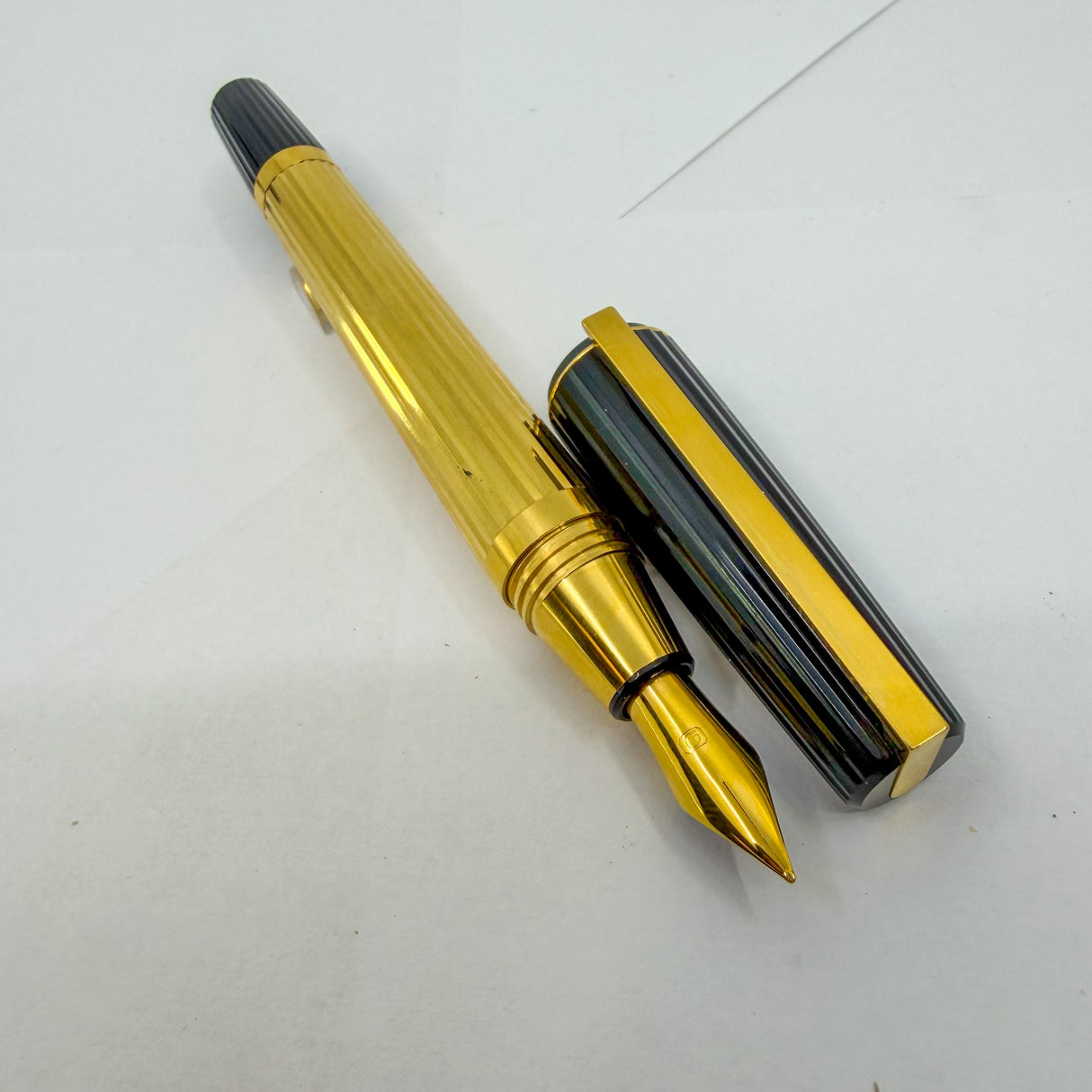 S. T. Dupont St. Germain Large Size Fountain Pen - Medium 18kt Gold Nib