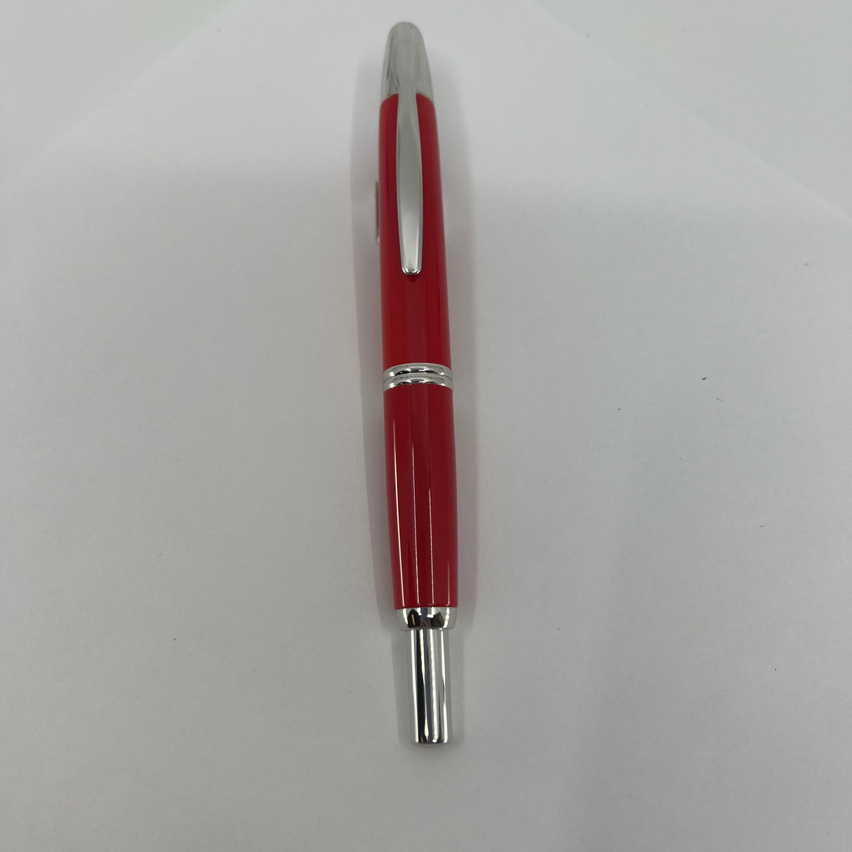 Pilot Vanishing Point 2009 Vivid Red Limited Edition Fountain Pen  - Medium 18kt Gold  Nib