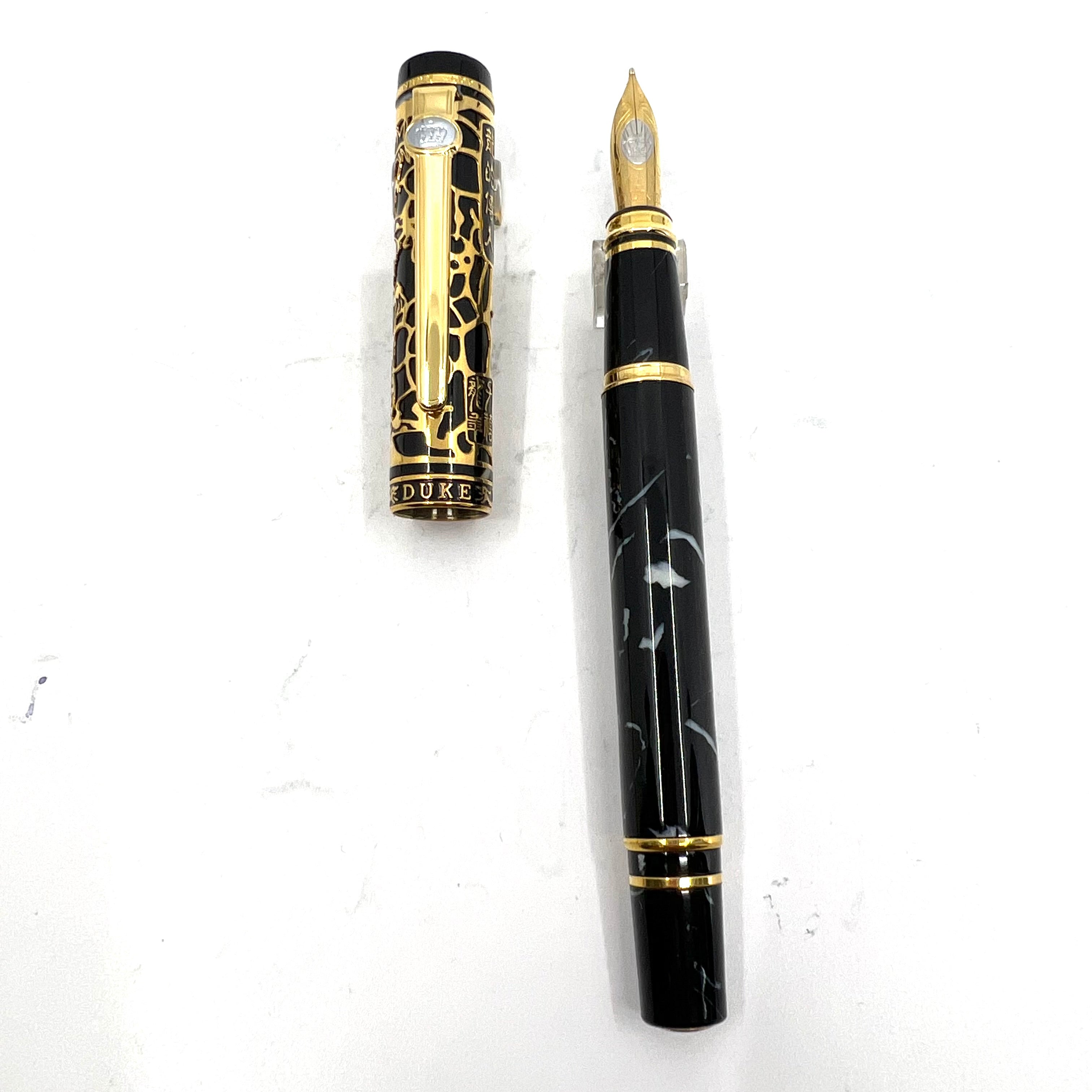 Duke Sapphire Fude Pen, Kalligrafie Vulpen Gebogen Penpunt, Fijn tot Breed Formaat voor Handtekening en Art Tekening Duke Sapphire Fude Pen, Kalligrafie Vulpen Gebogen Penpunt, Fijn tot Breed Formaat voor Handtekening en Art Tekening