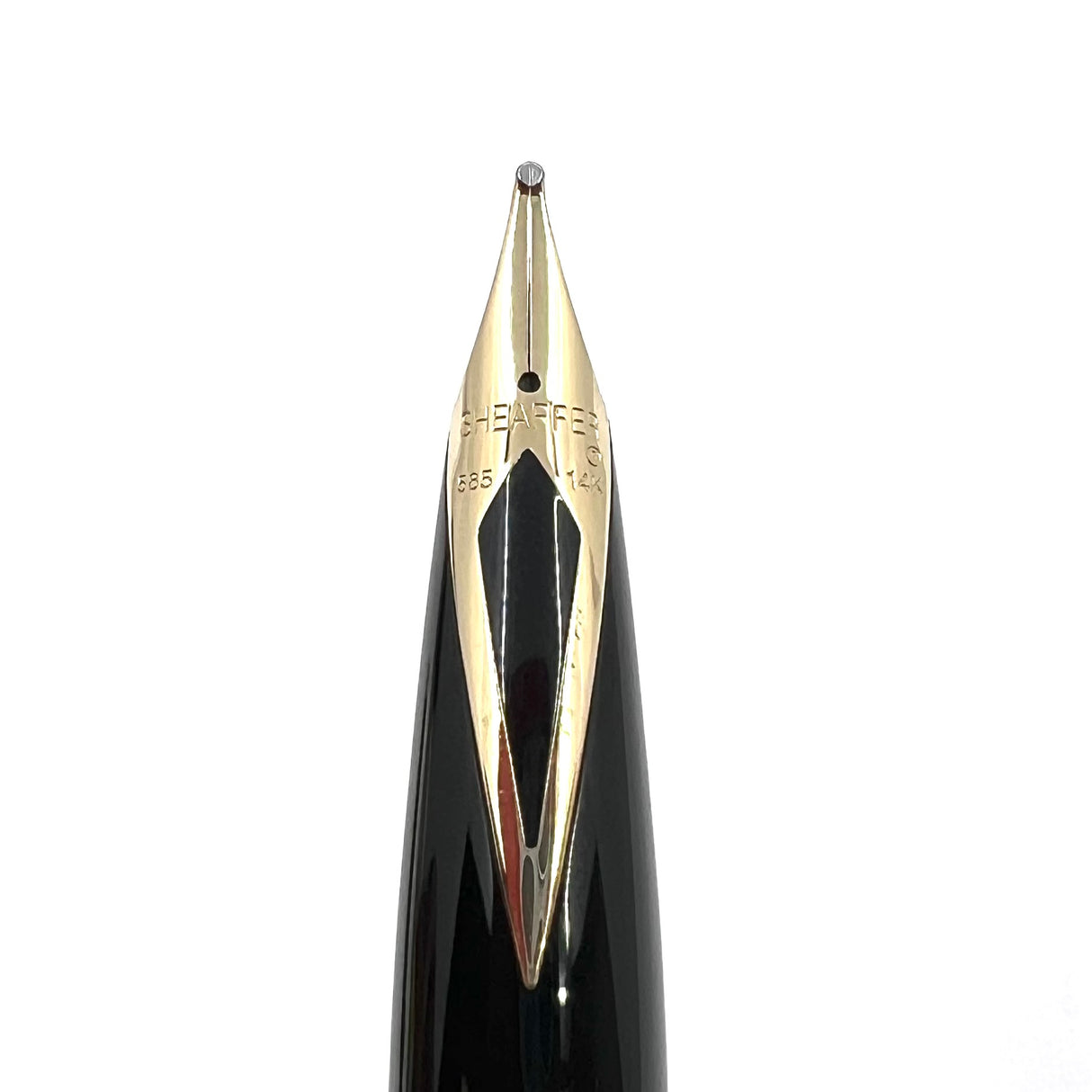Sheaffer Valor Fountain Pen  - Broad 14kt Gold Nib