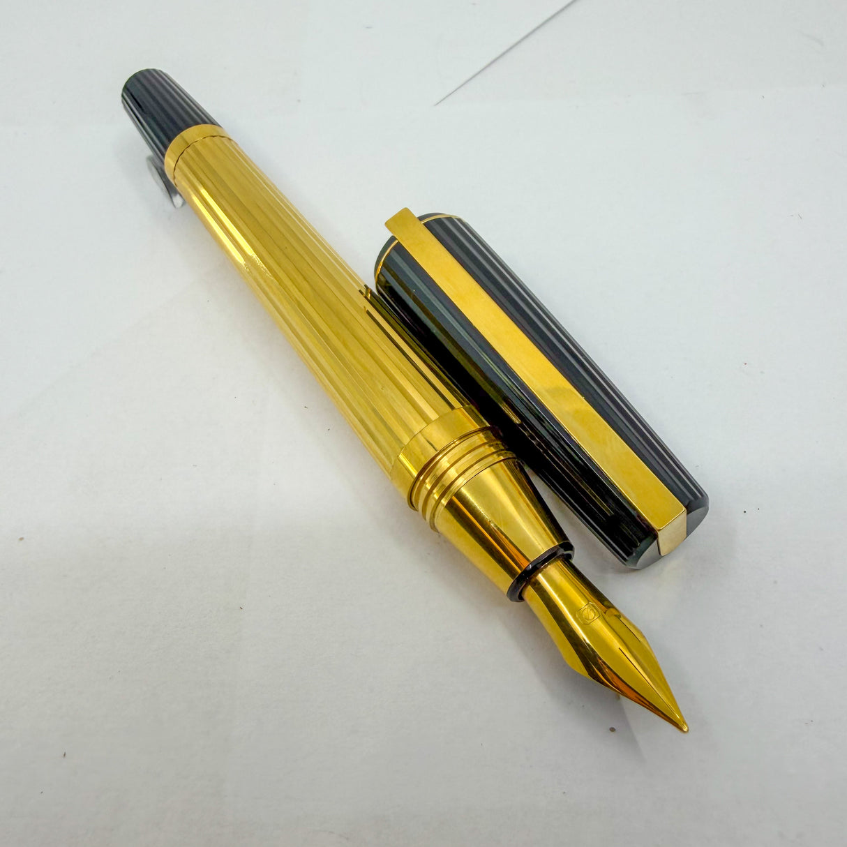 S. T. Dupont St. Germain Large Size Fountain Pen - Medium 18kt Gold Nib