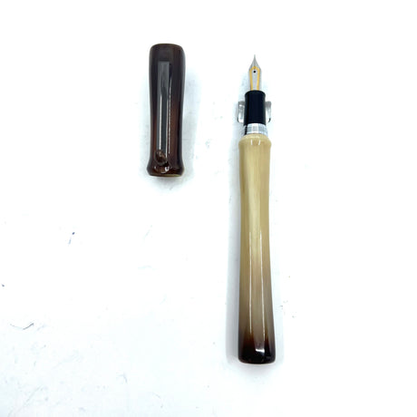 Taccia Savanna Buffalo Horn Fountain Pen