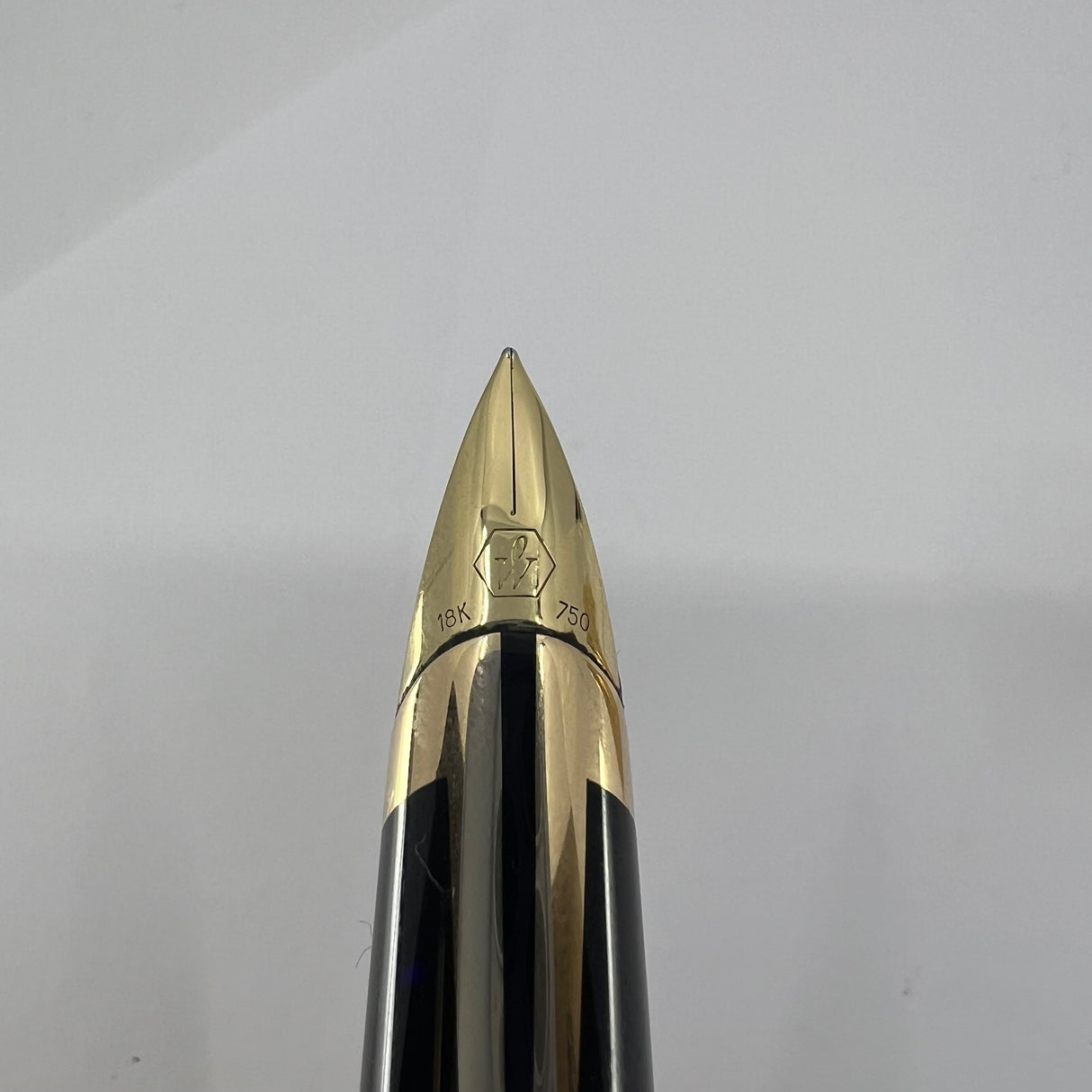 Waterman Edson Blue Translucent Fountain Pen - Medium 18kt Gold  Nib