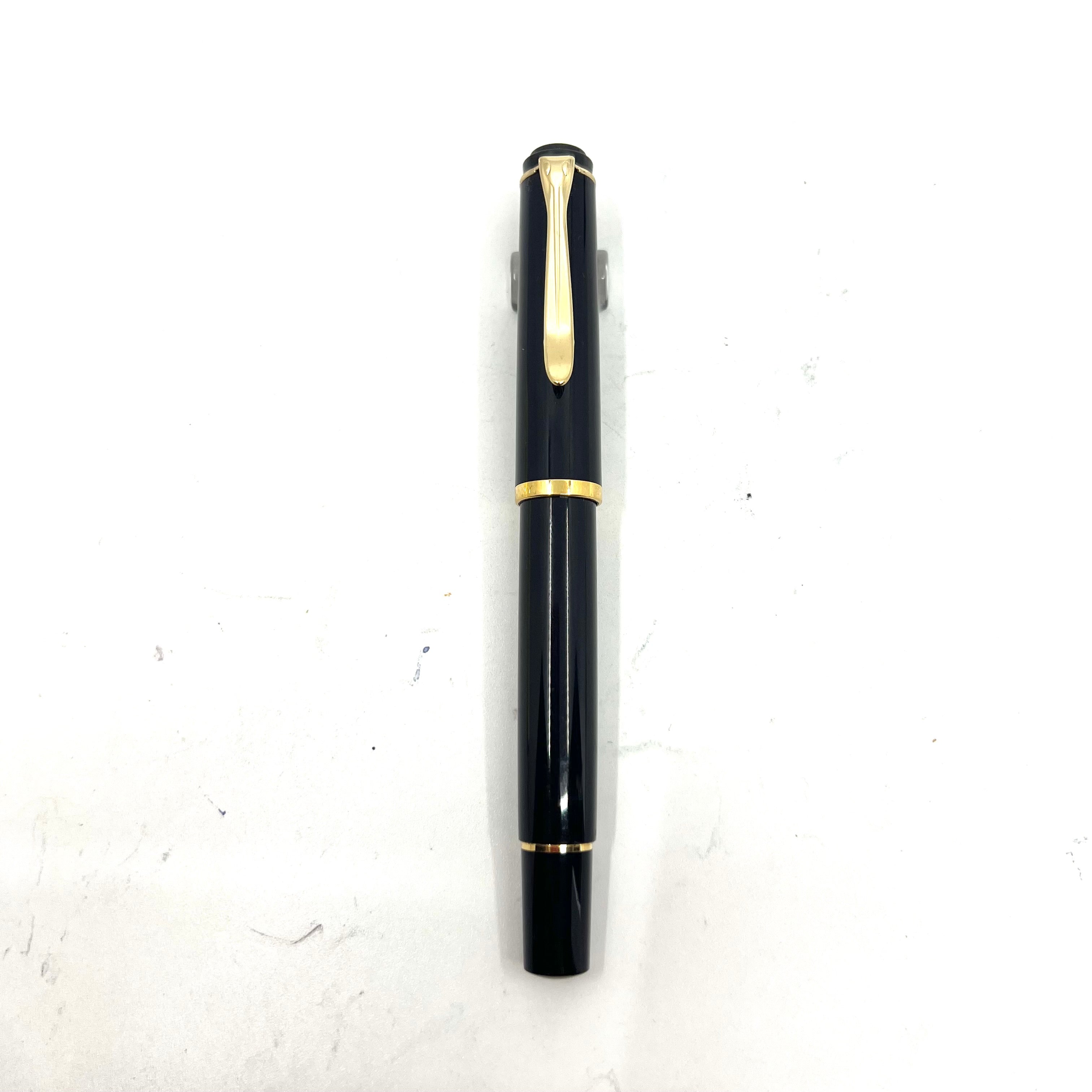 Pelikan M150 Black Fountain Pen - Italic Nib – Fountain Pen Hospital