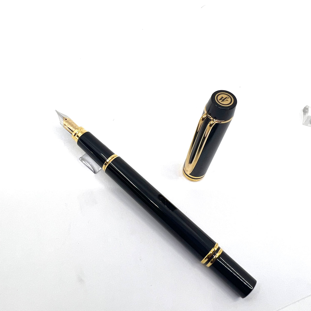 Waterman Le Man 200 Fountain Pen - Medium 18kt Gold Nib